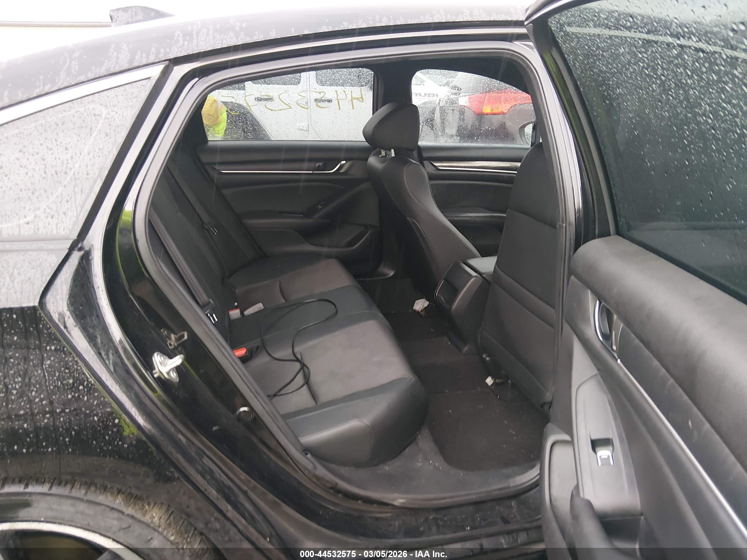 HONDA ACCORD image 8