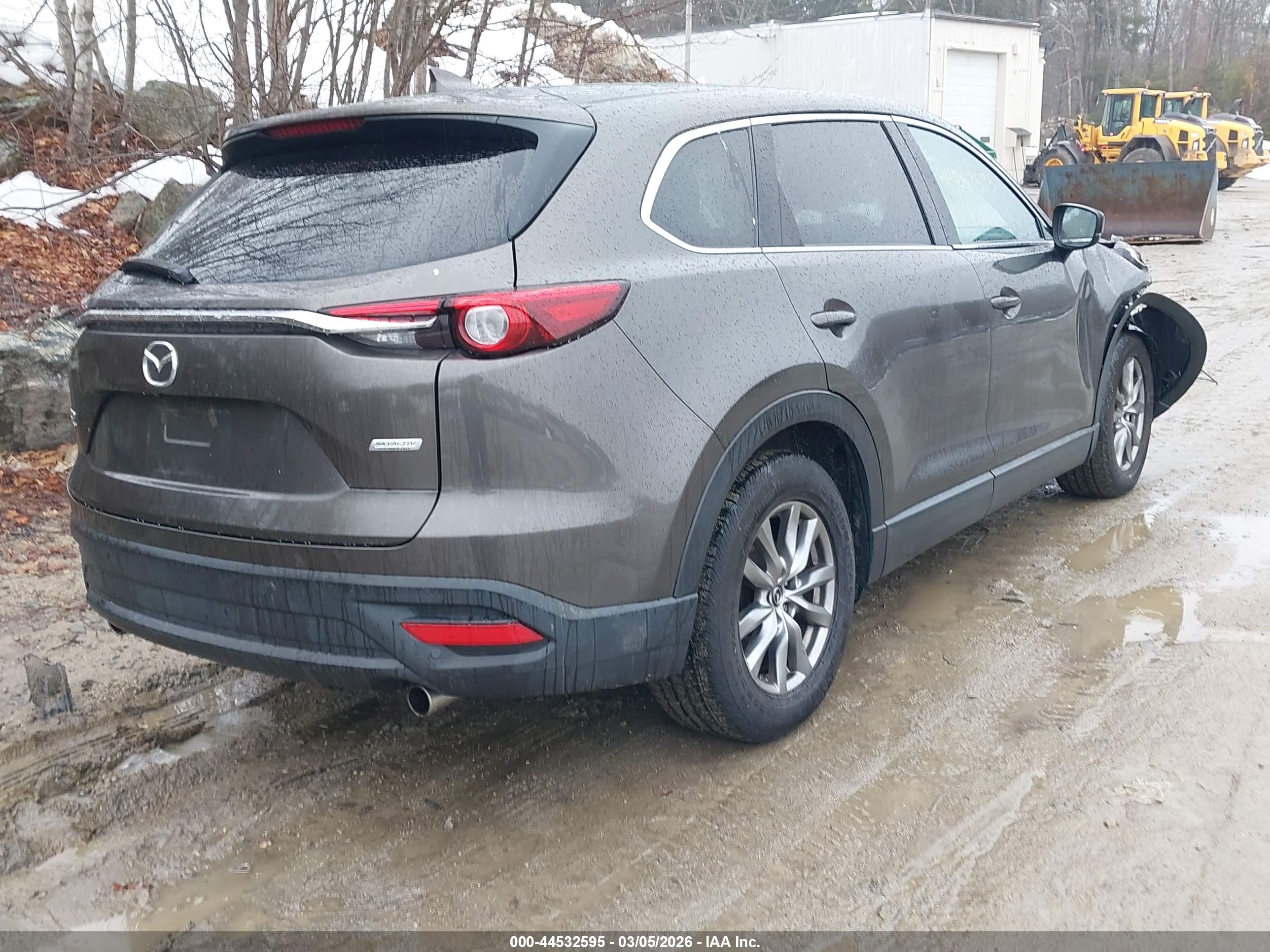 MAZDA CX-9 image 4