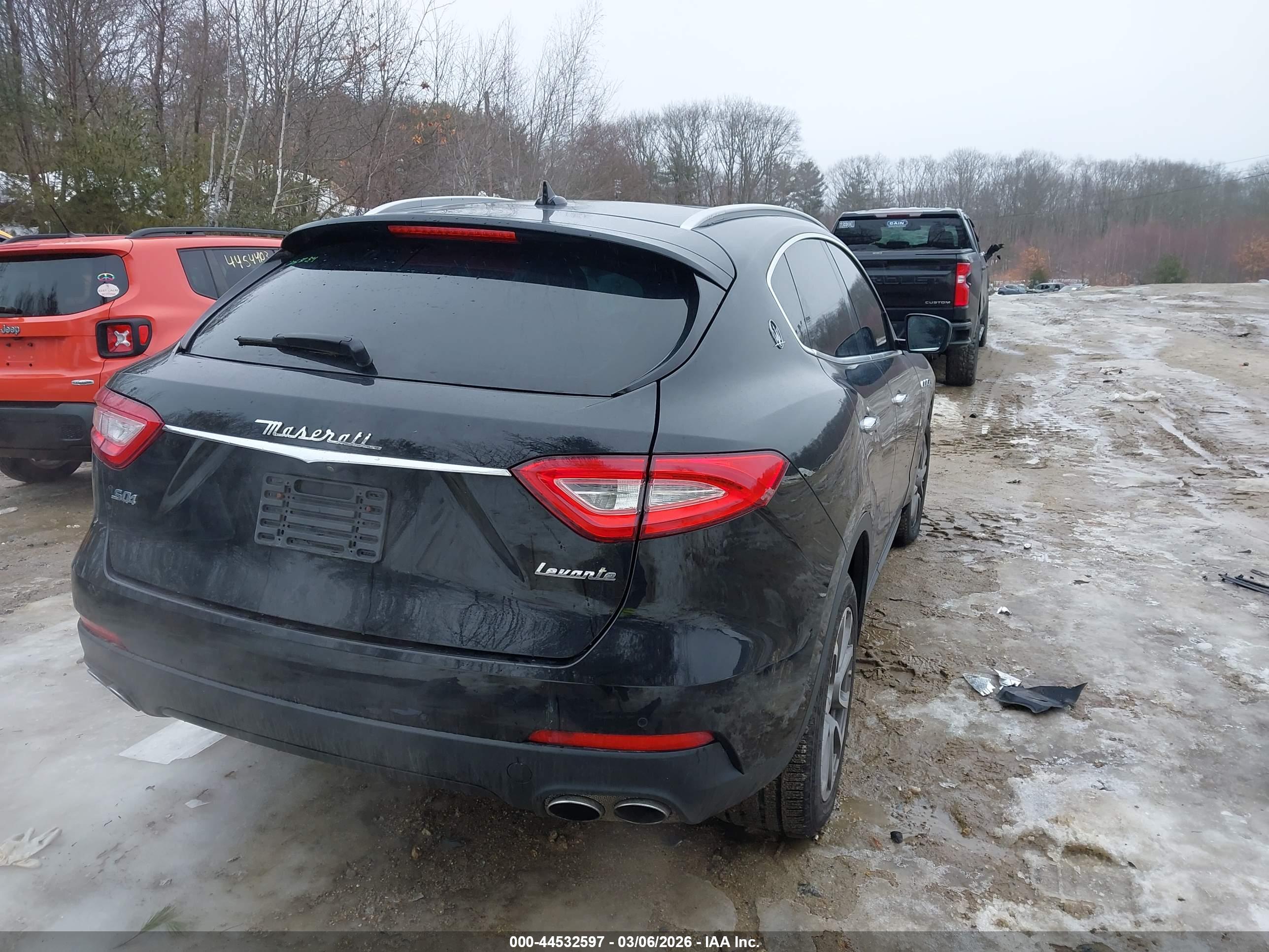 MASERATI LEVANTE image 4