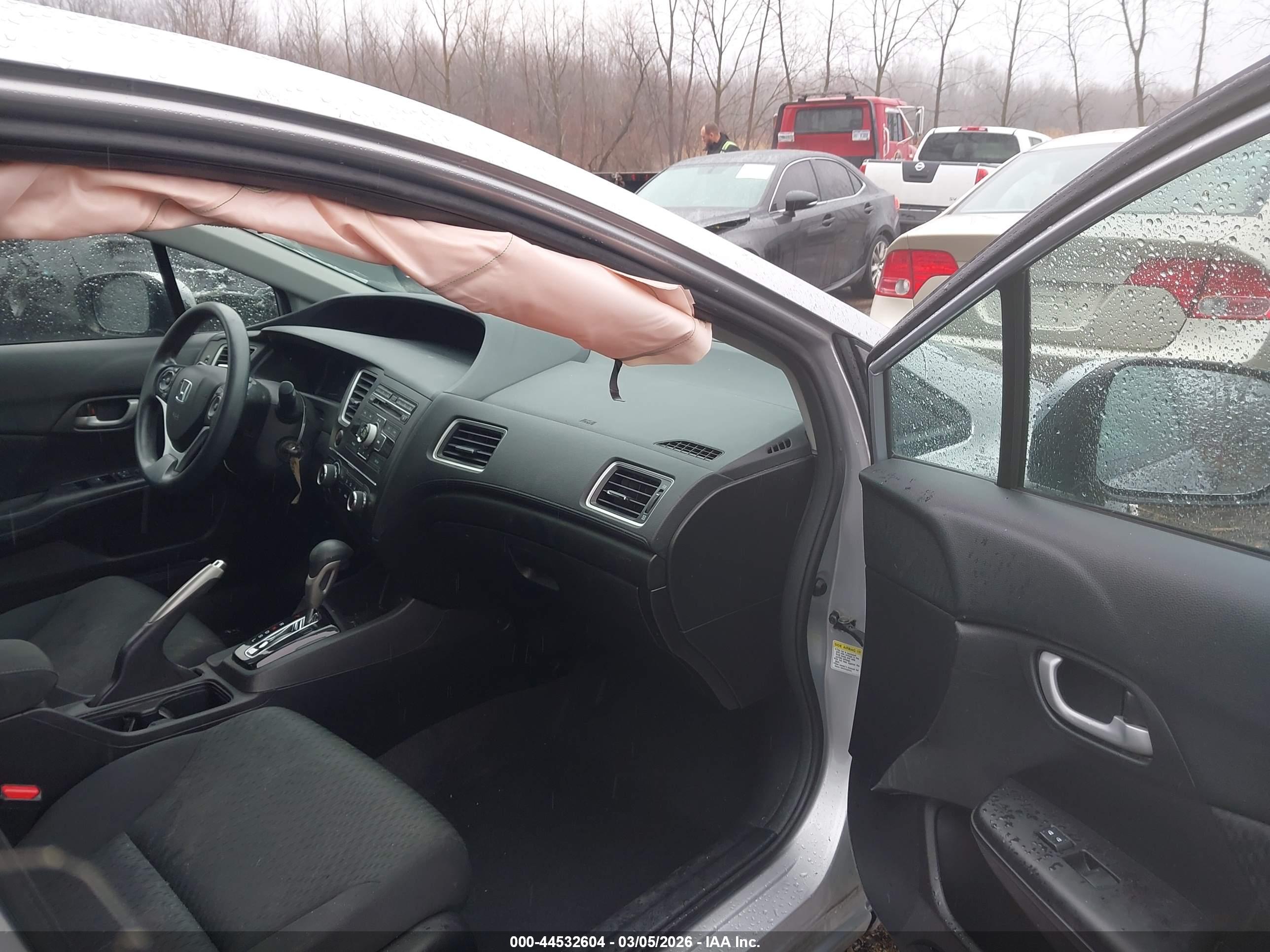HONDA CIVIC image 5