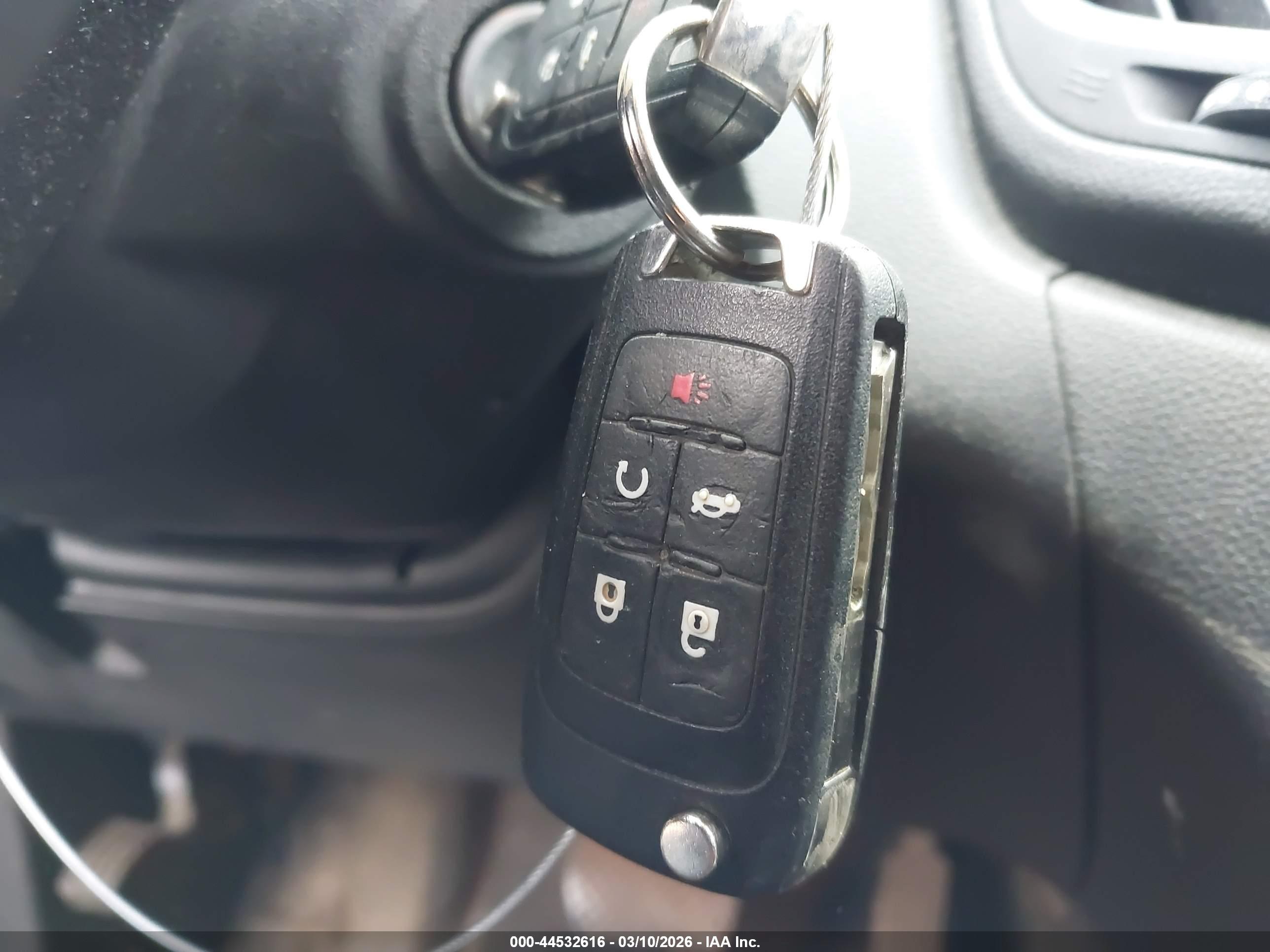 CHEVROLET EQUINOX image 11