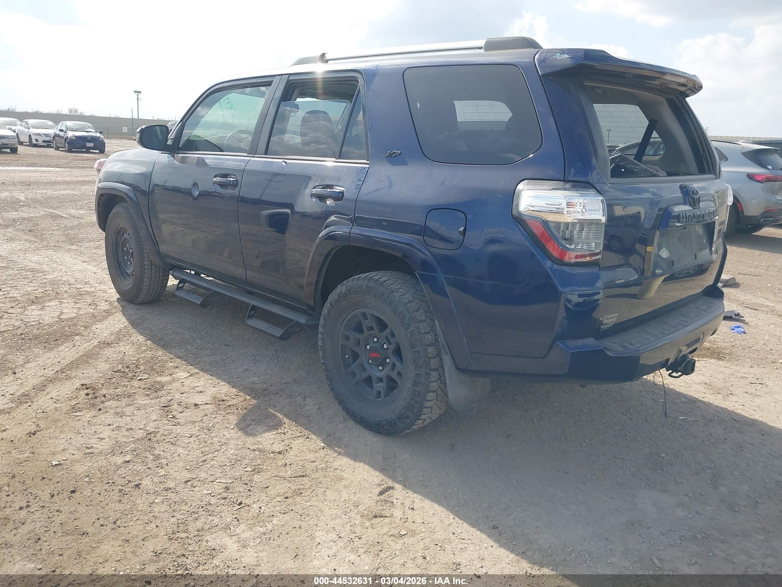 TOYOTA 4RUNNER image 3