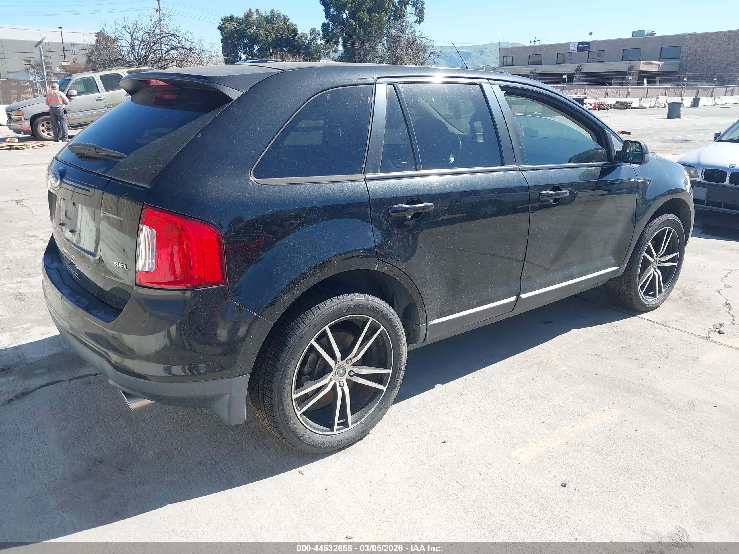 FORD EDGE image 4
