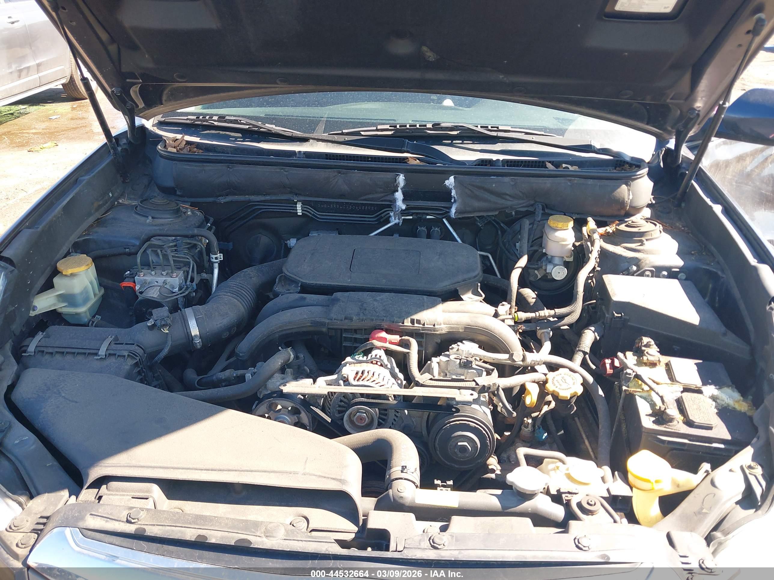 SUBARU OUTBACK image 10