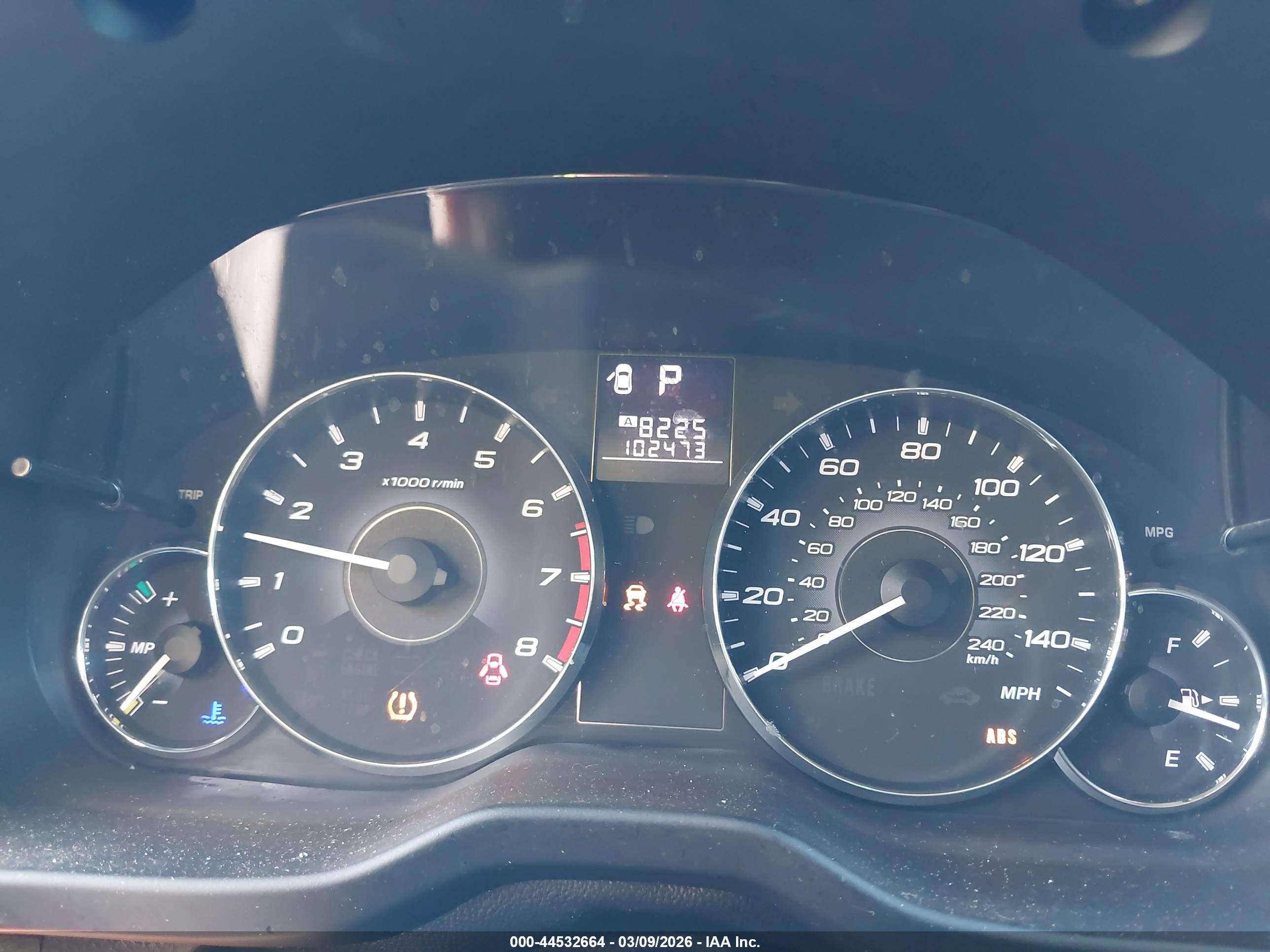 SUBARU OUTBACK image 7