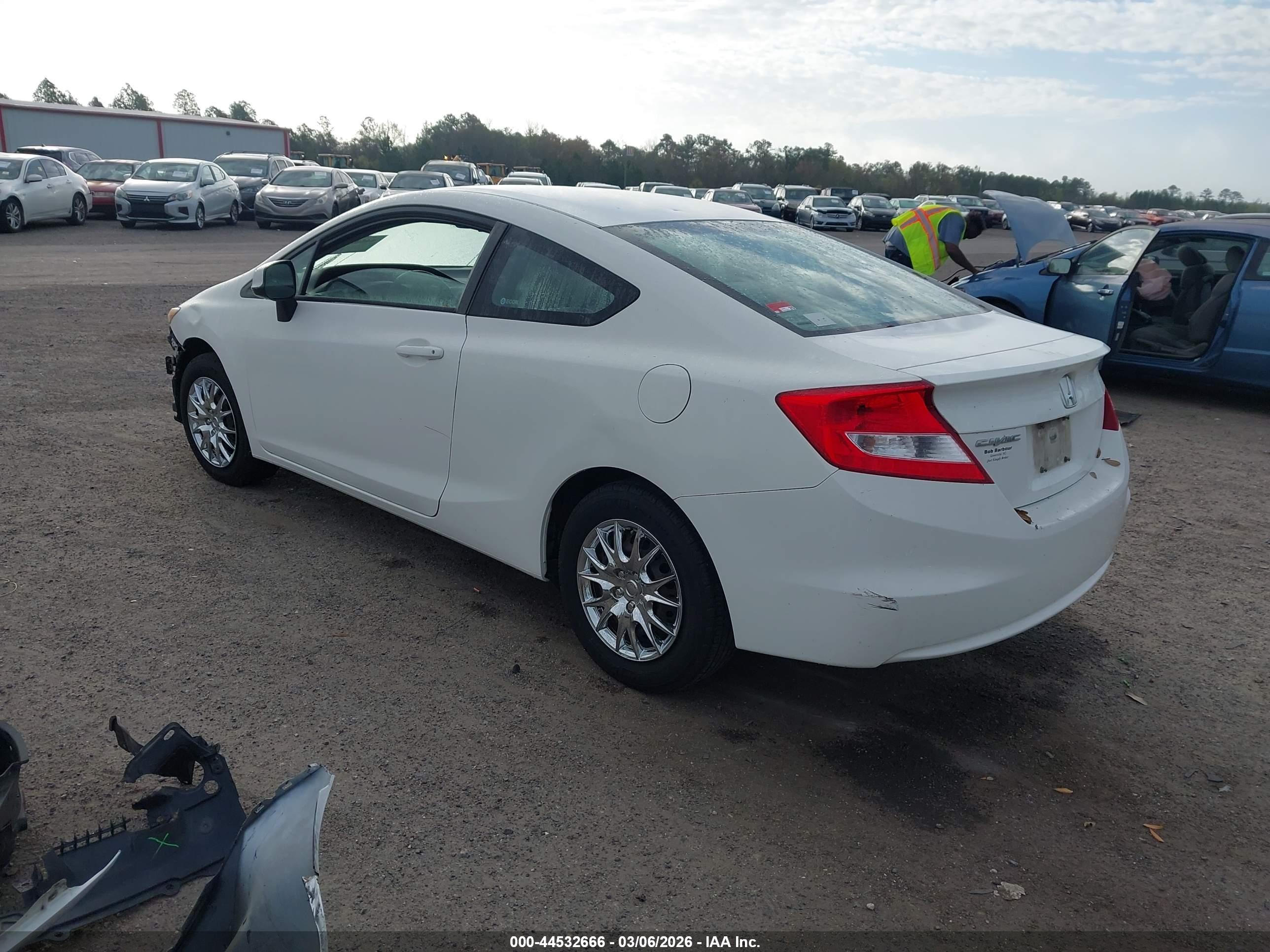 HONDA CIVIC image 3
