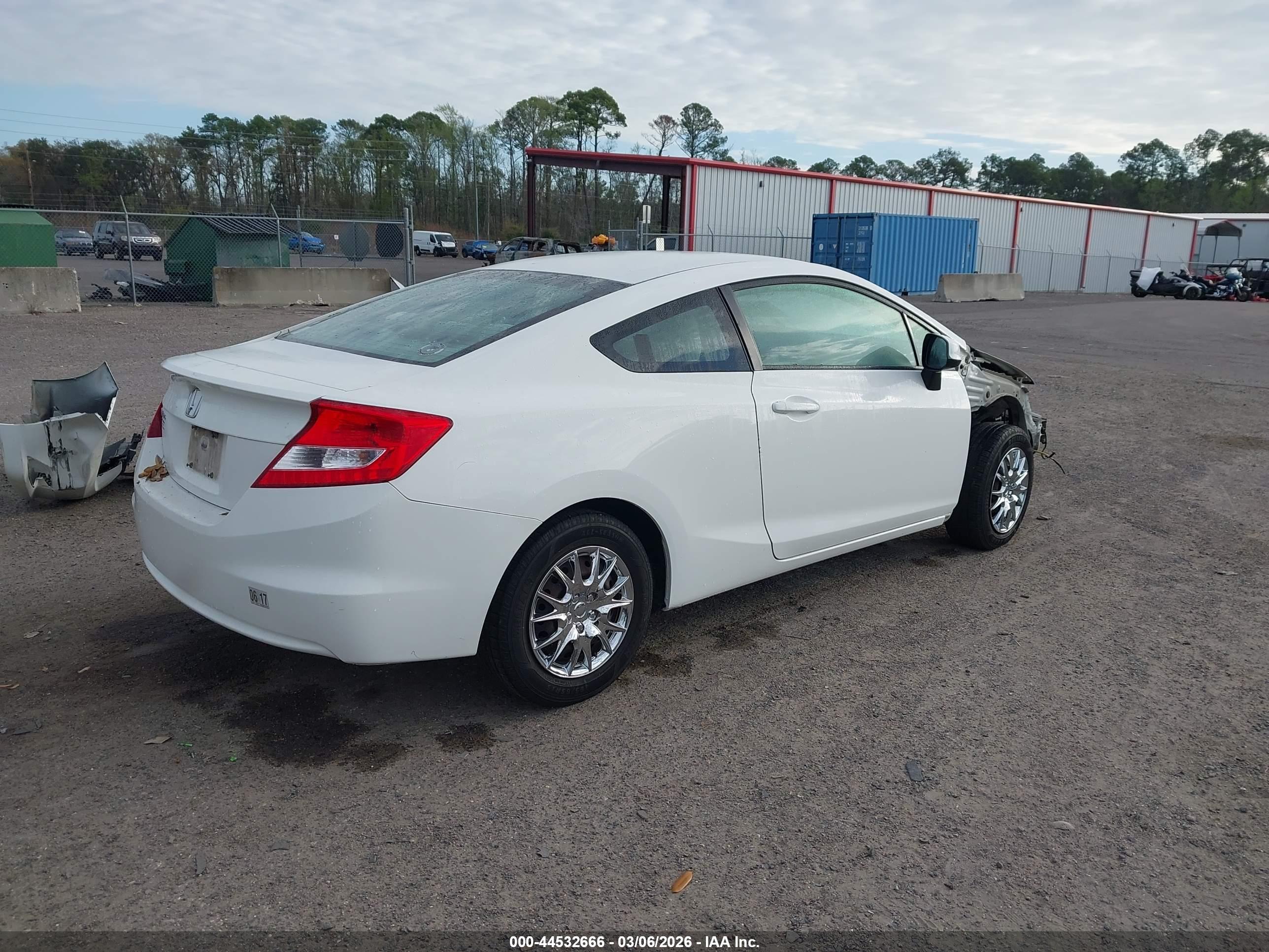 HONDA CIVIC image 4
