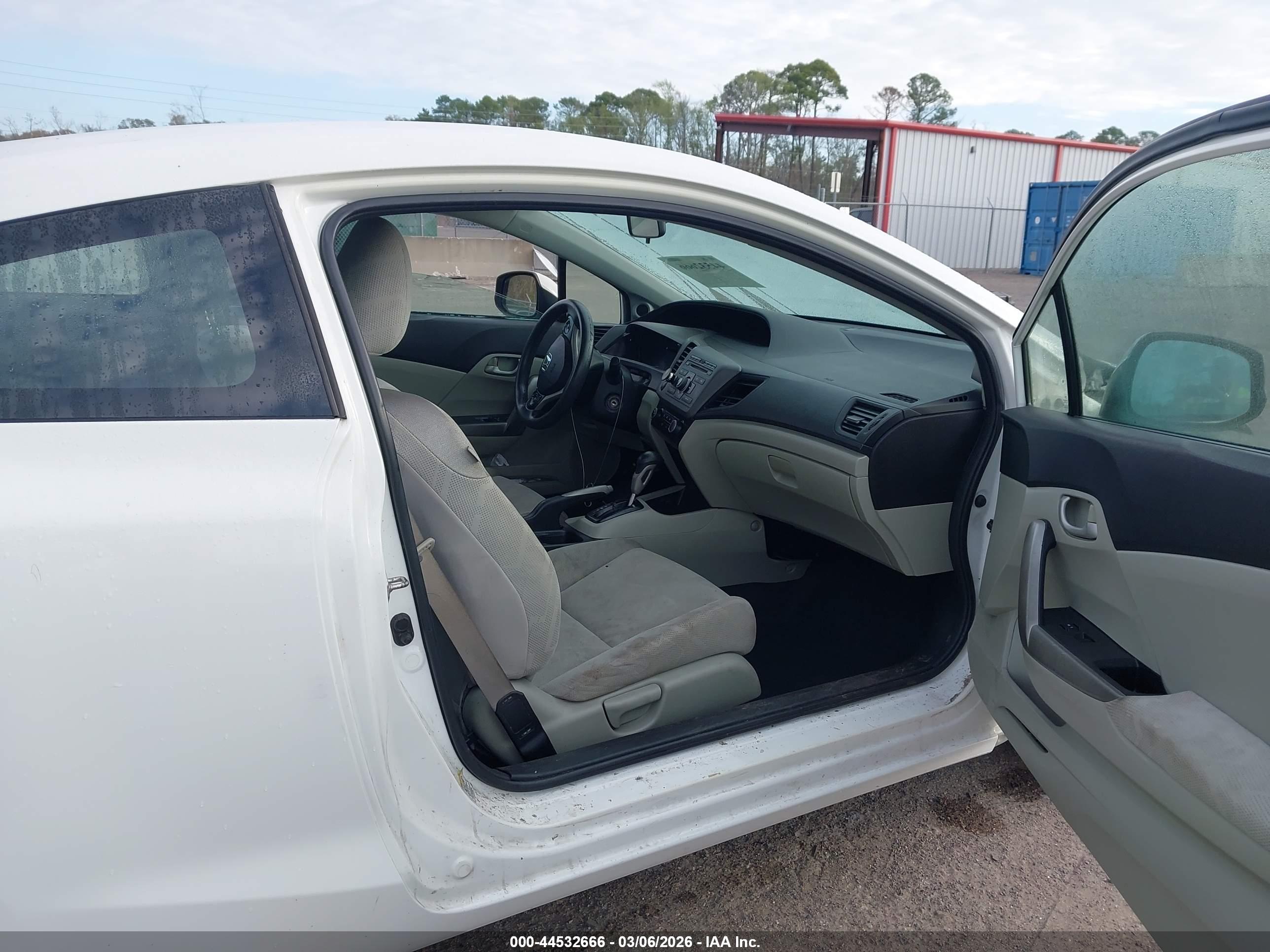 HONDA CIVIC image 5
