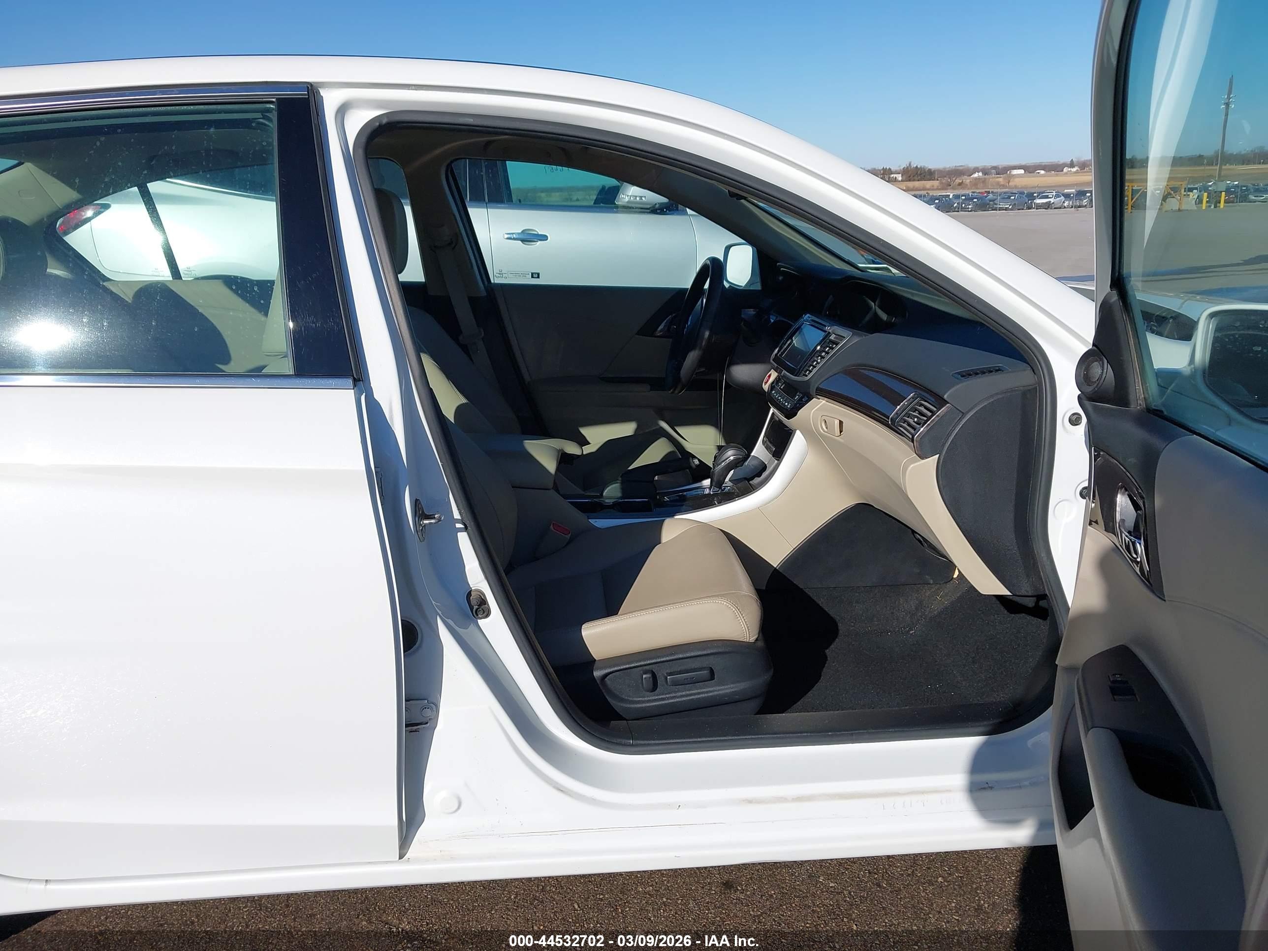 HONDA ACCORD image 5