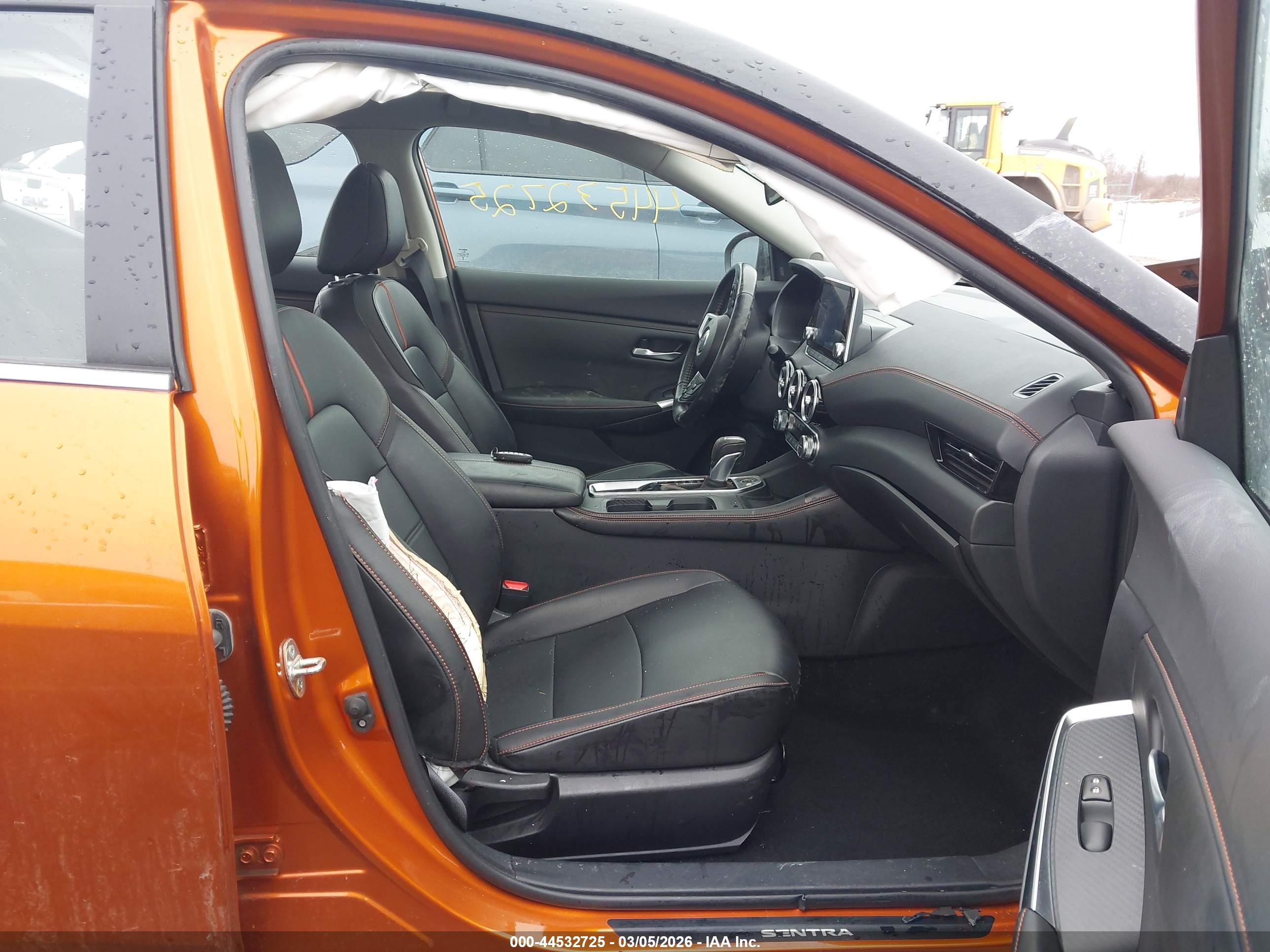 NISSAN SENTRA image 5