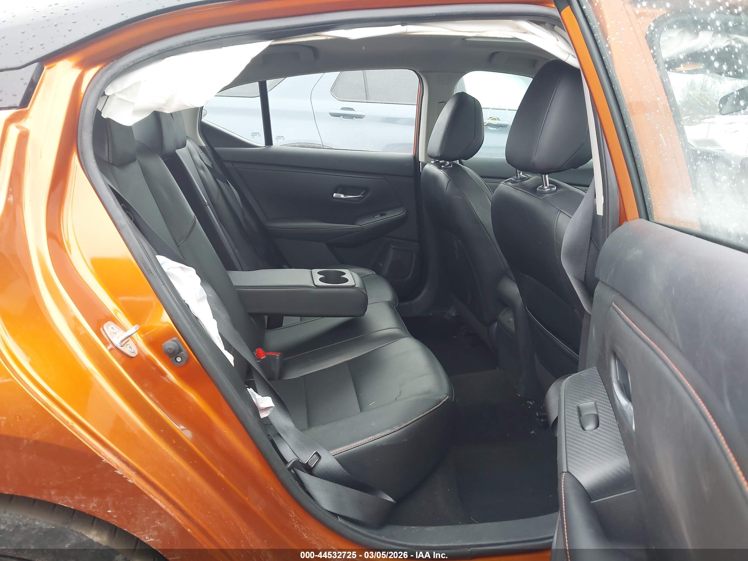 NISSAN SENTRA image 8
