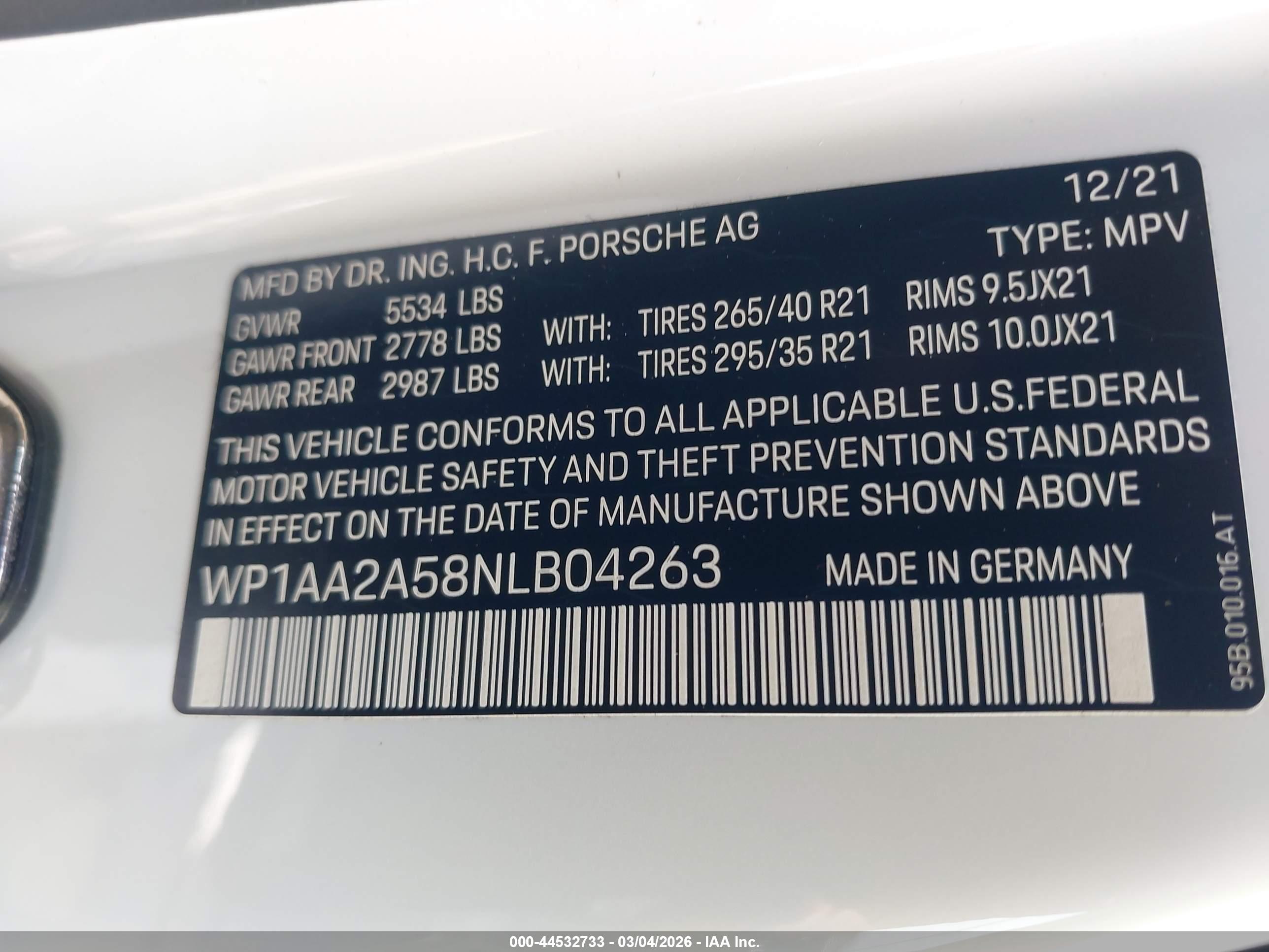 PORSCHE MACAN image 9