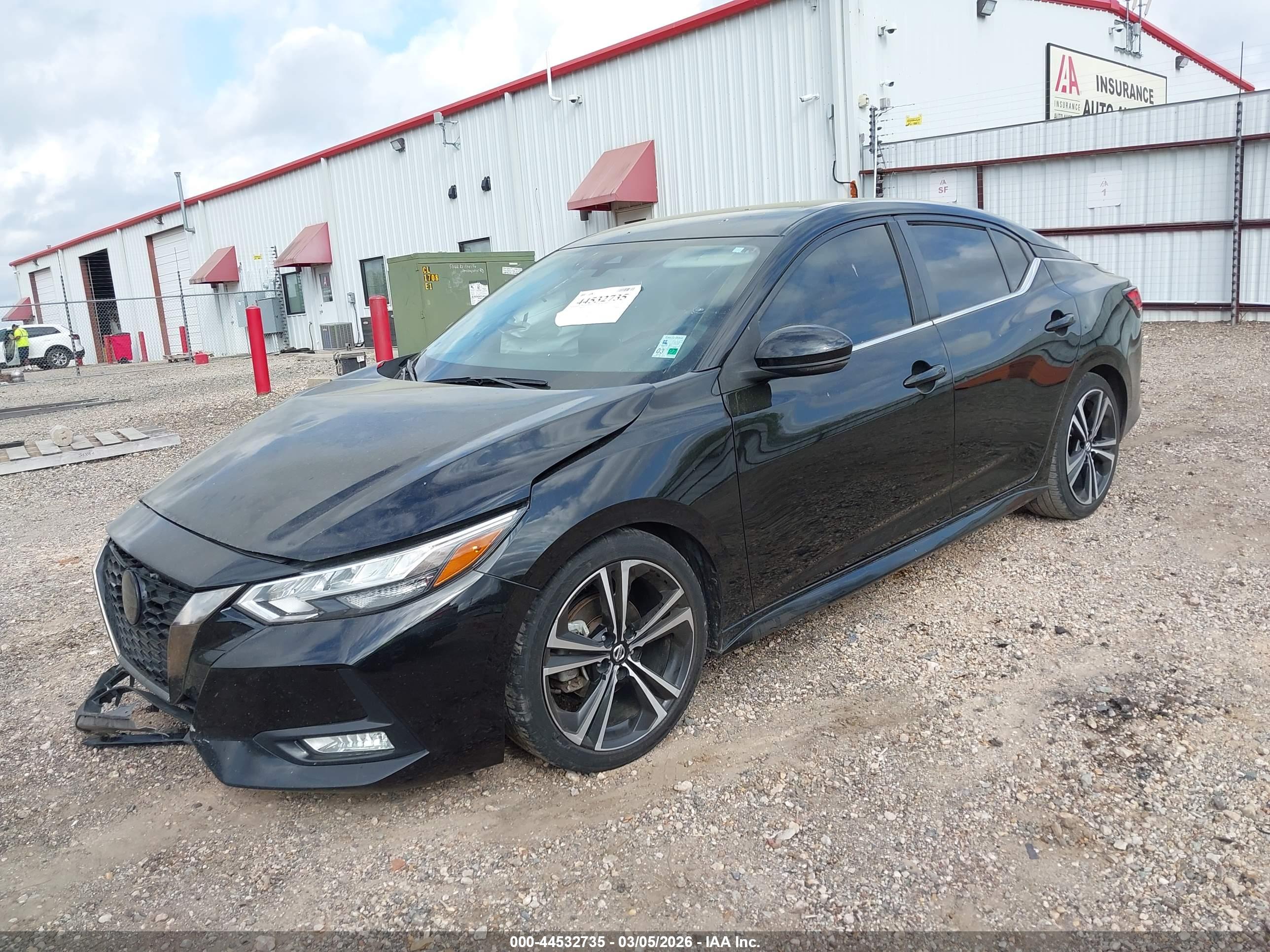 NISSAN SENTRA image 2