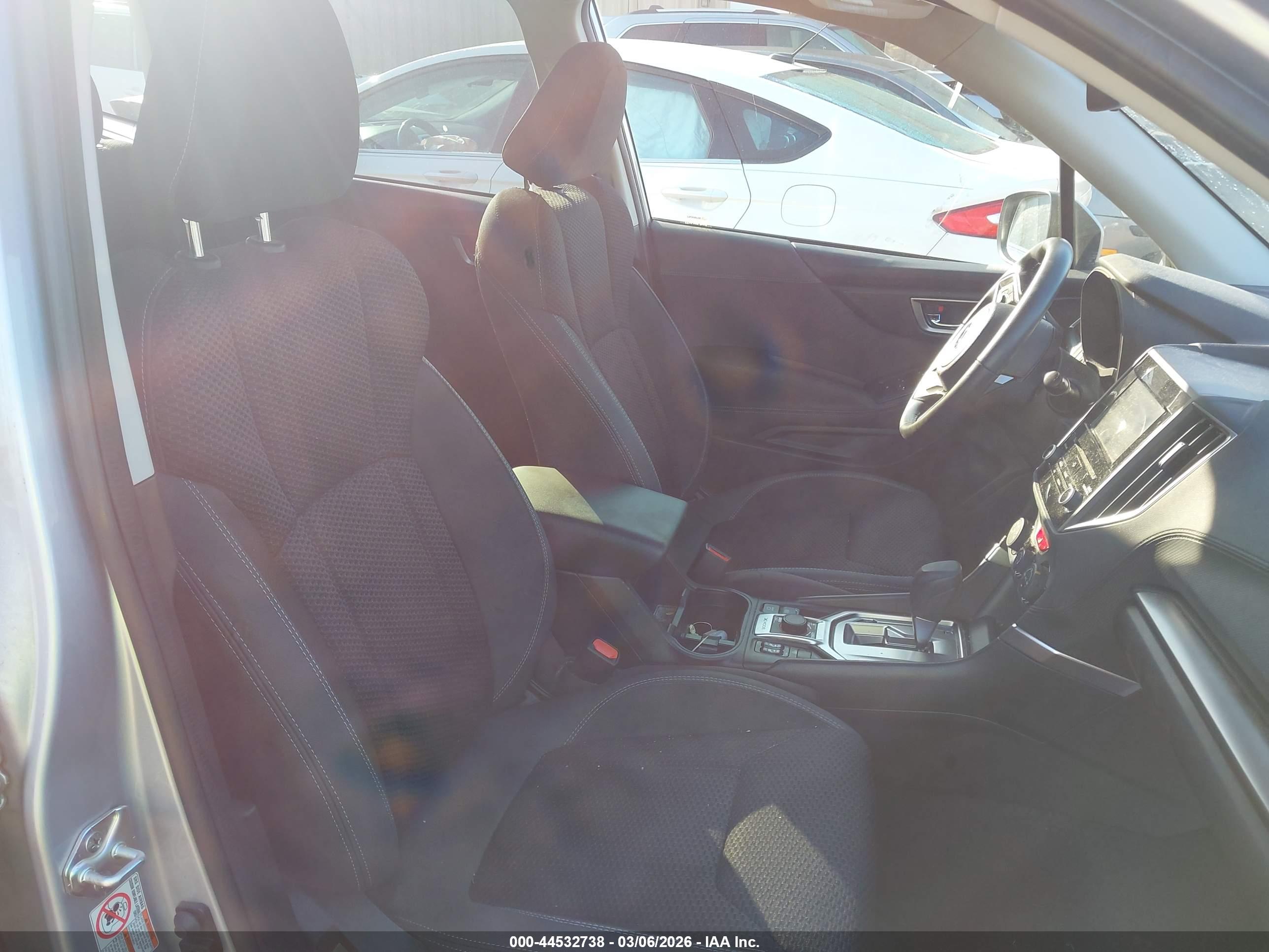 SUBARU FORESTER image 5