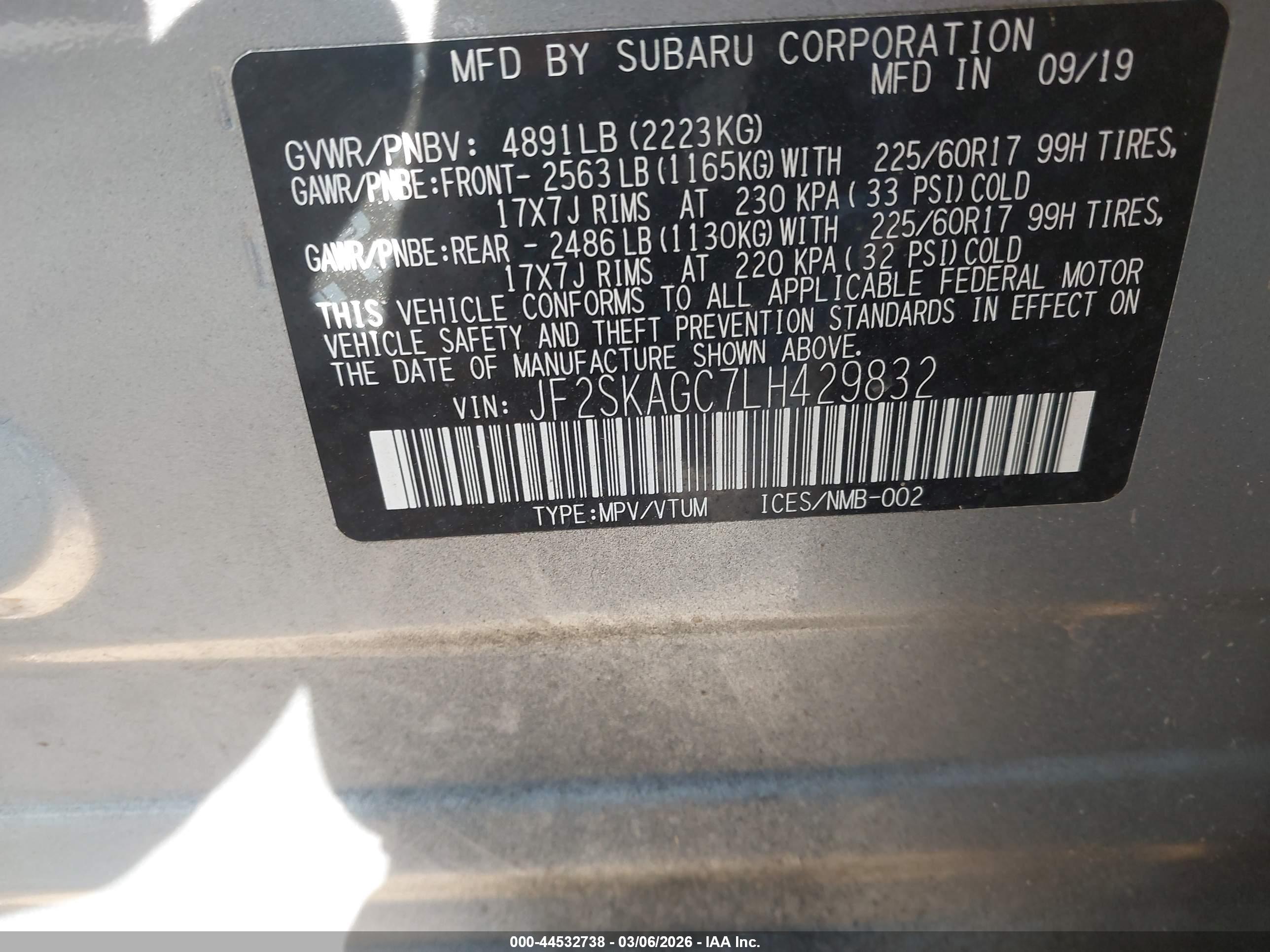 SUBARU FORESTER image 9