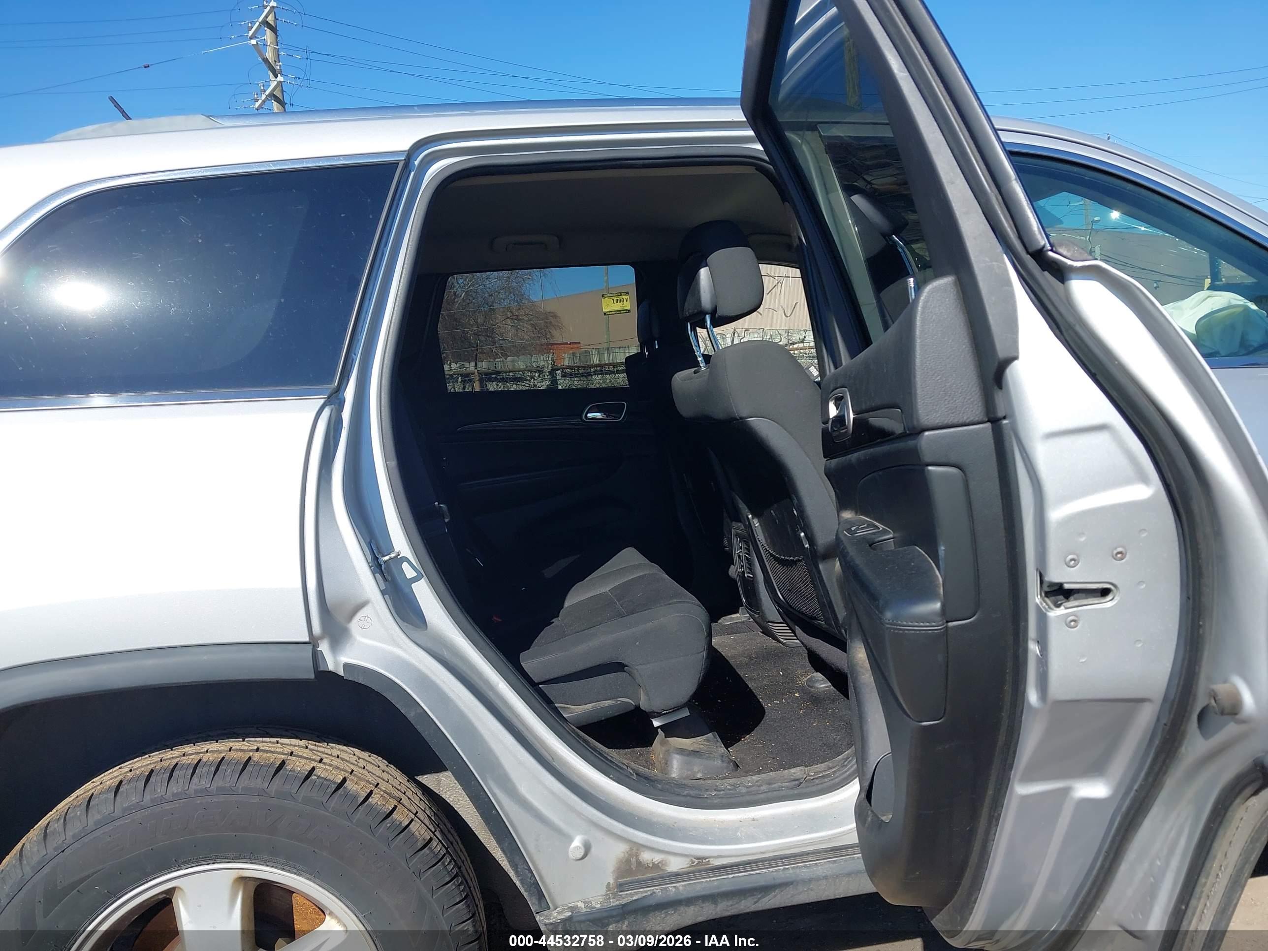 JEEP GRAND image 8