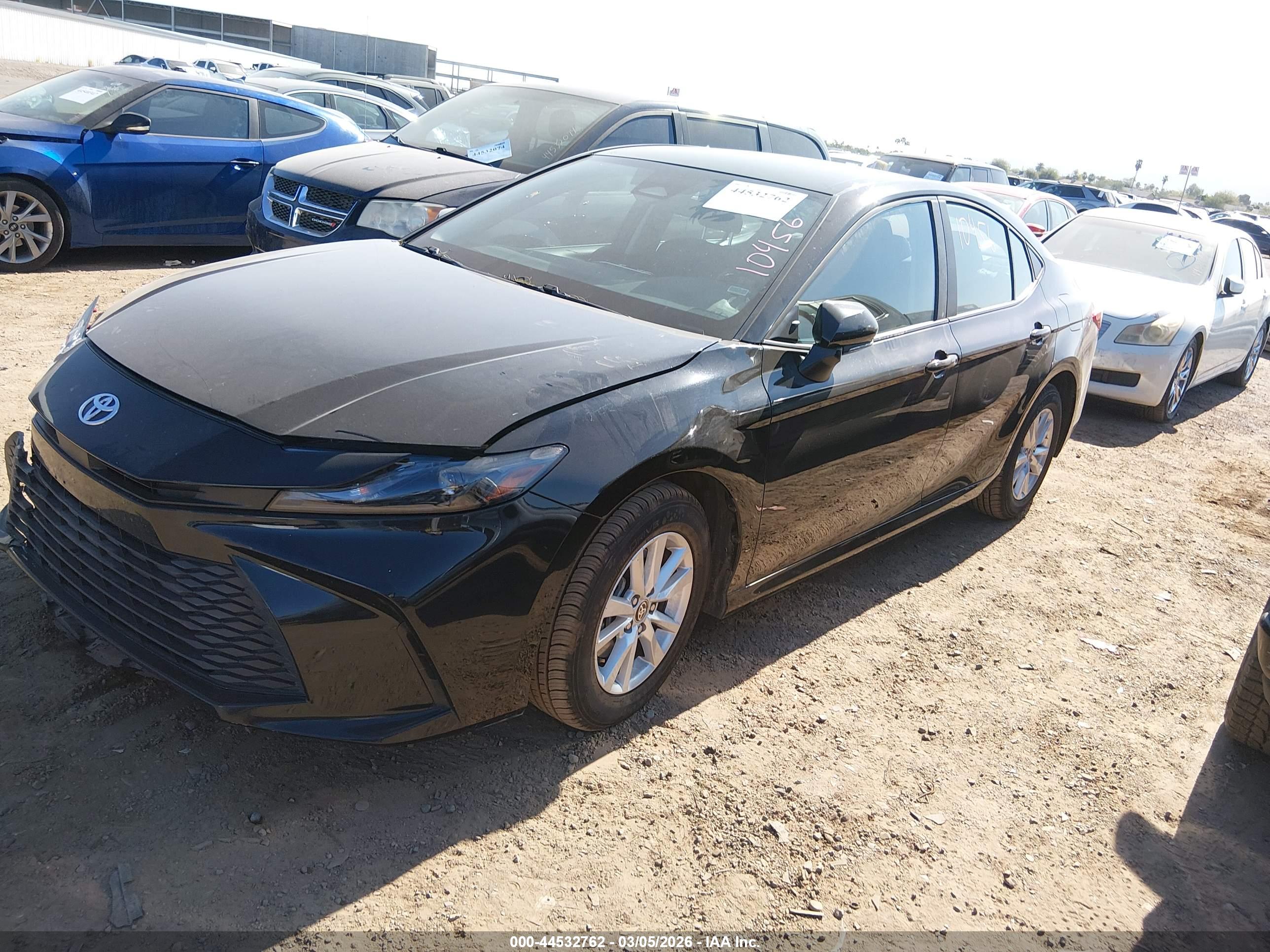 TOYOTA CAMRY image 2