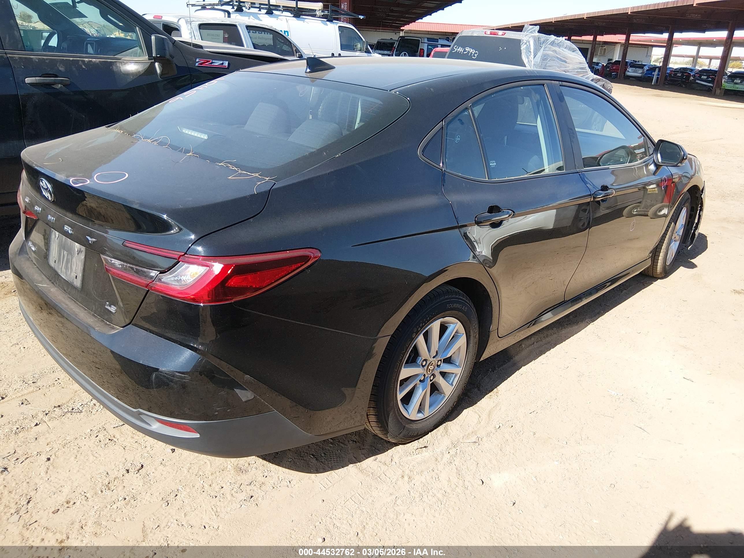 TOYOTA CAMRY image 4