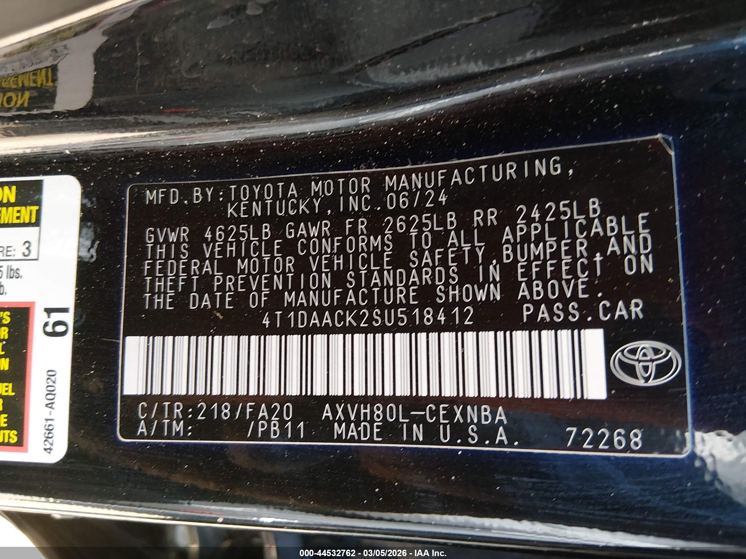 TOYOTA CAMRY image 9