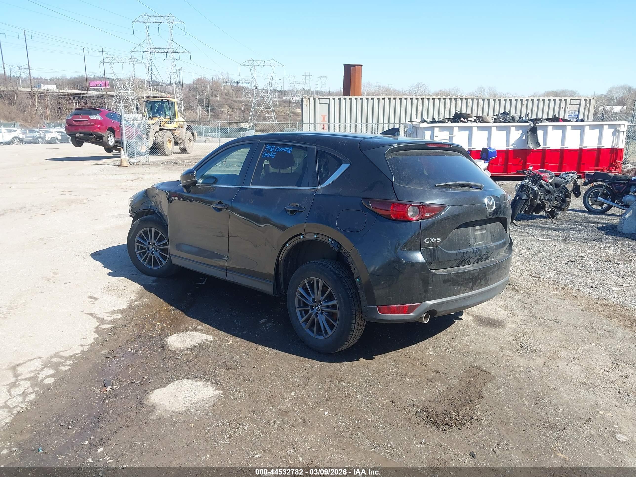 MAZDA CX-5 image 3