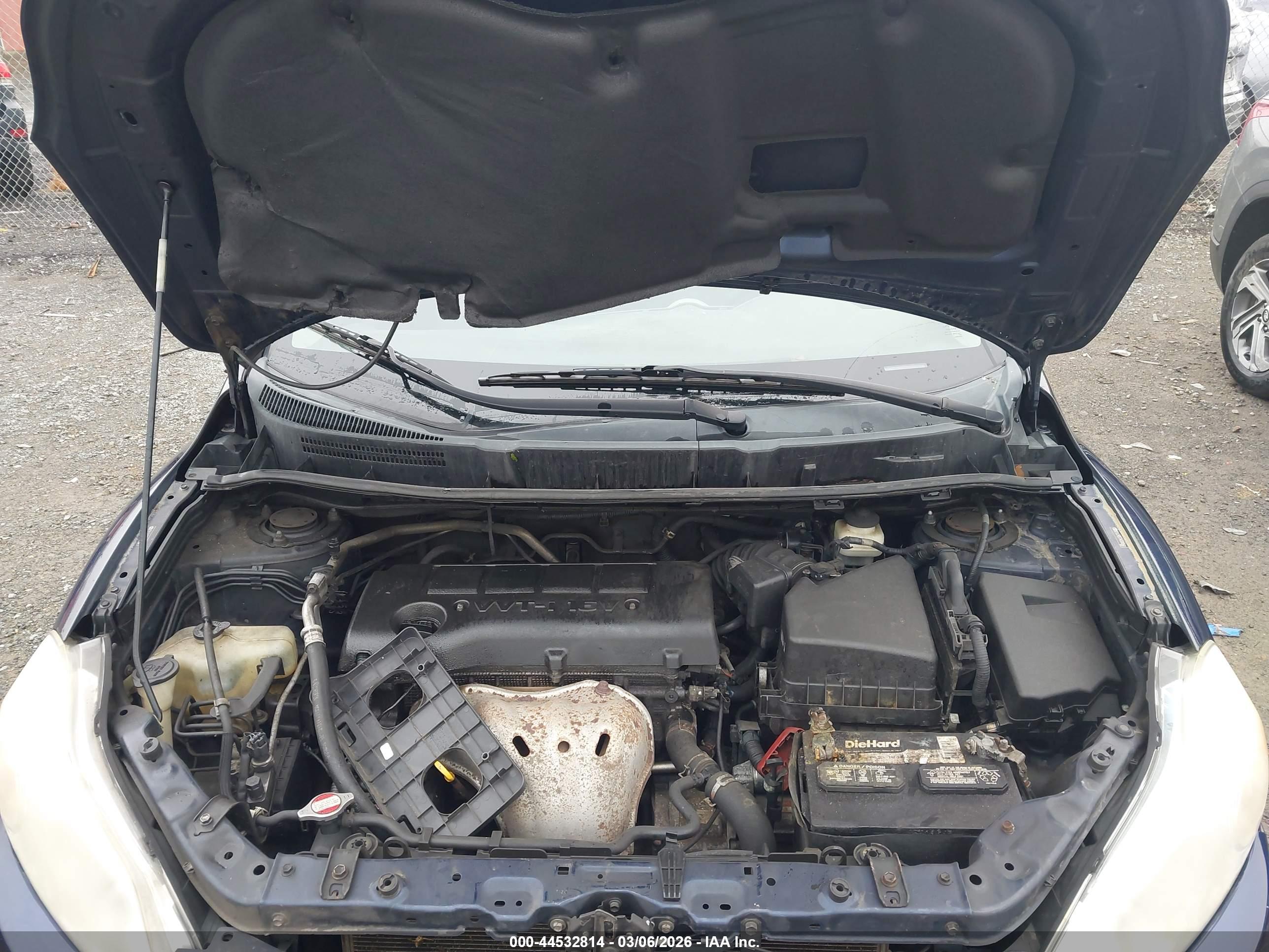TOYOTA MATRIX image 10