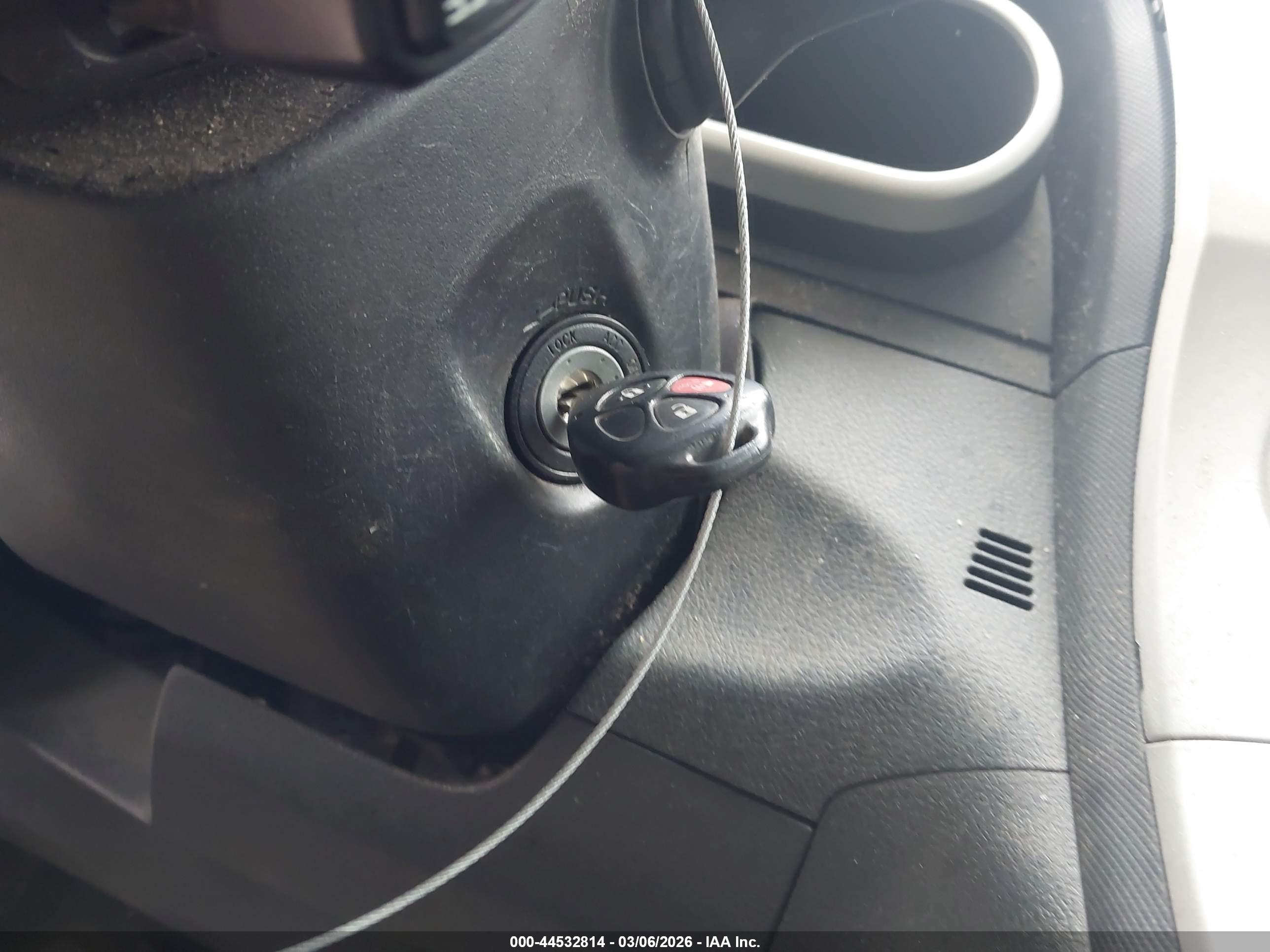TOYOTA MATRIX image 11