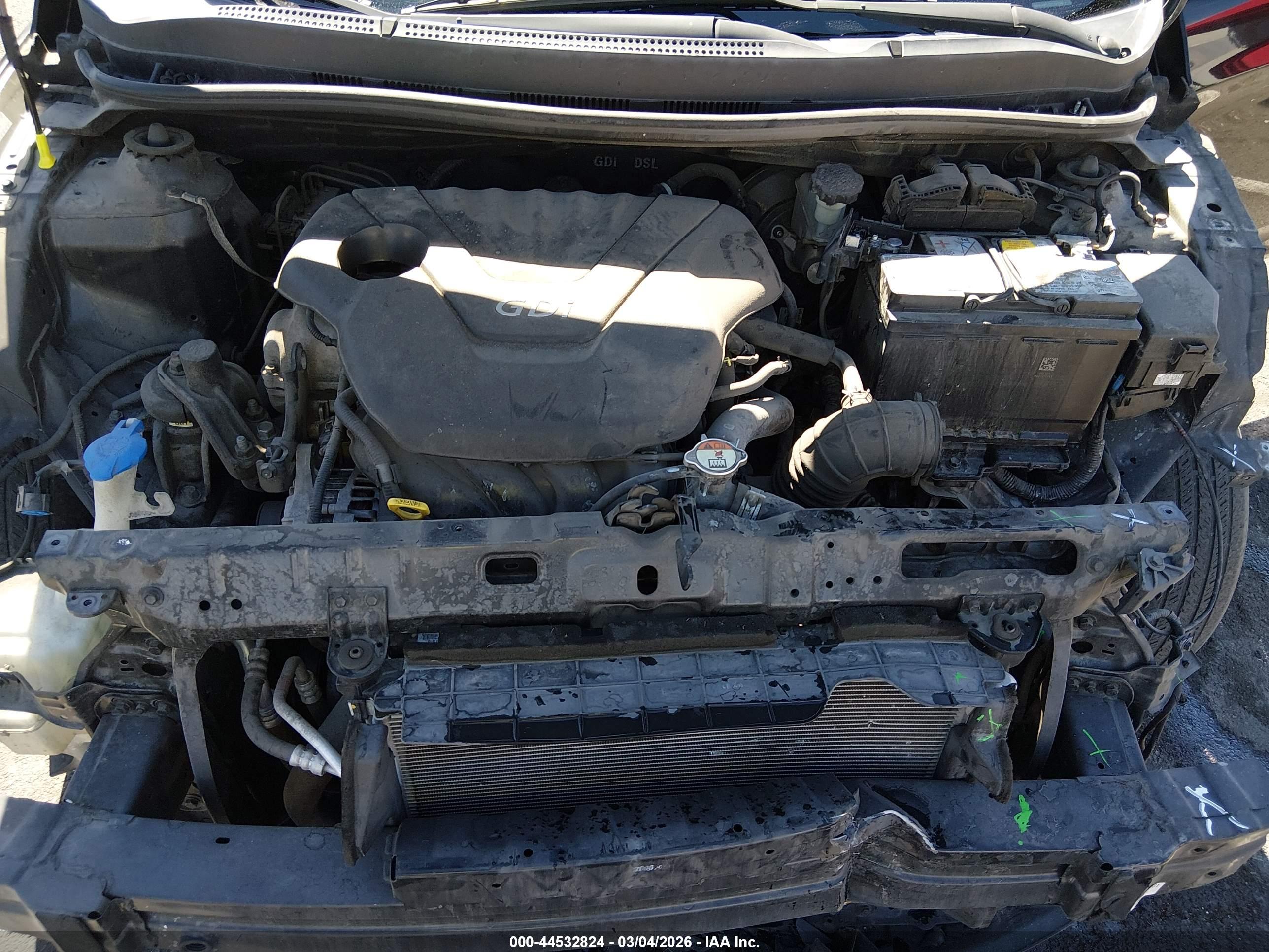 HYUNDAI ACCENT image 10