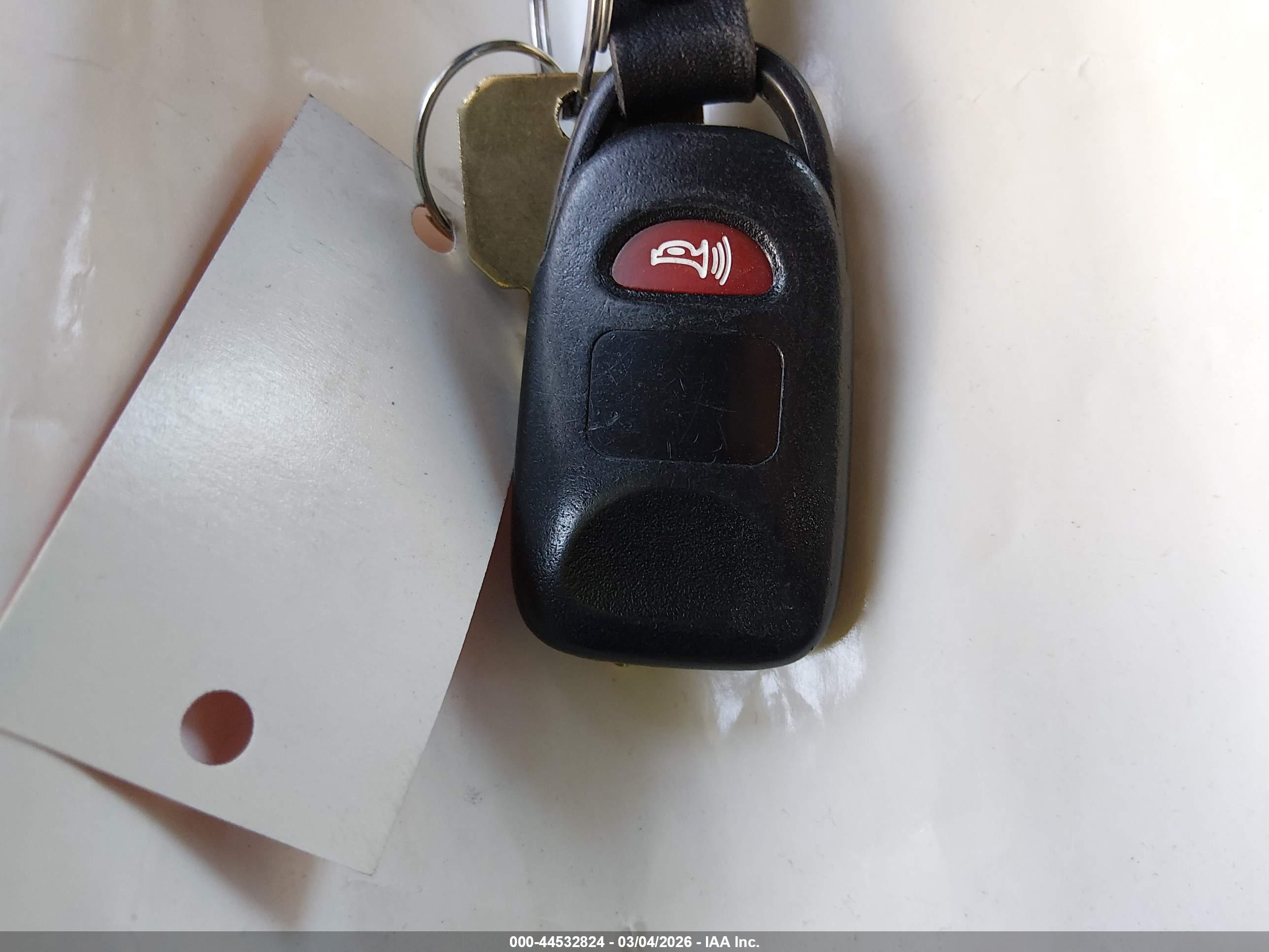 HYUNDAI ACCENT image 11