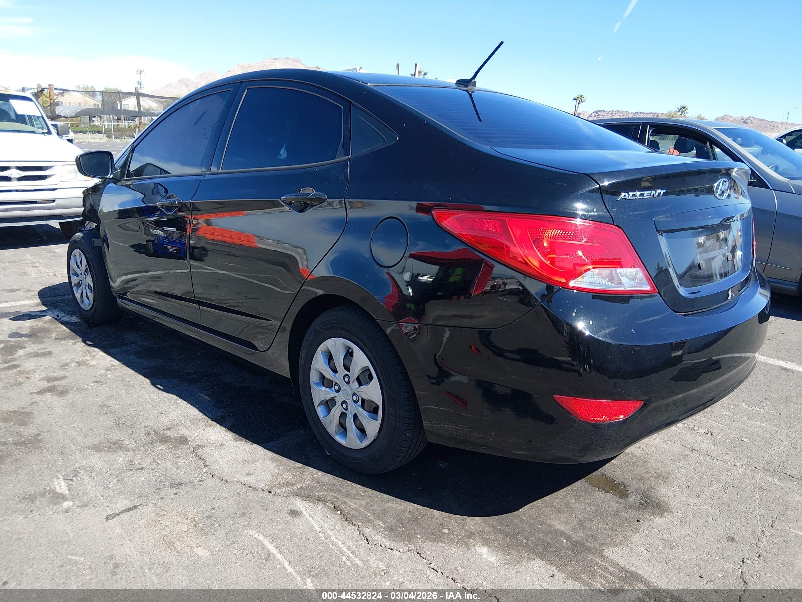 HYUNDAI ACCENT image 3