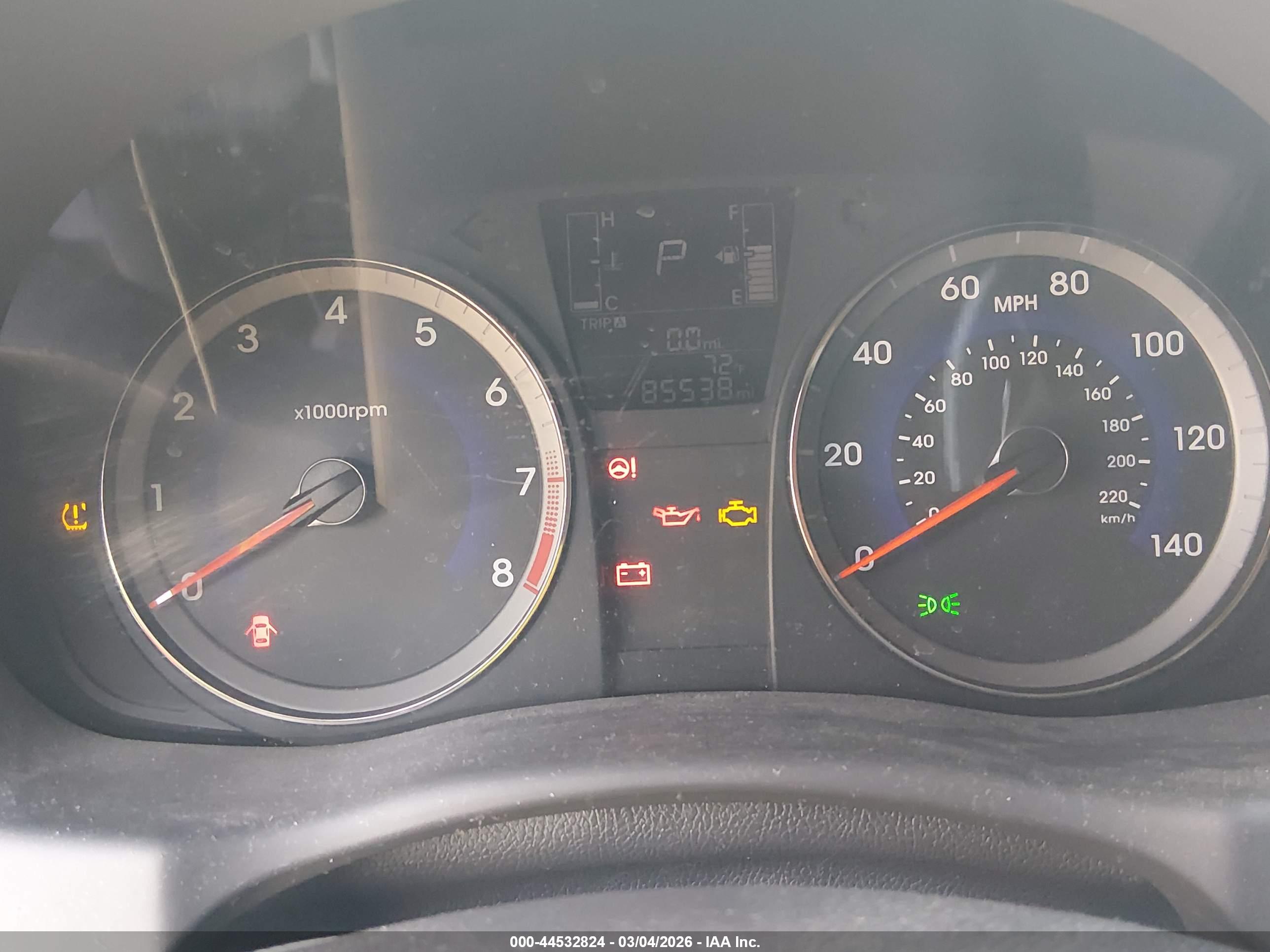 HYUNDAI ACCENT image 7
