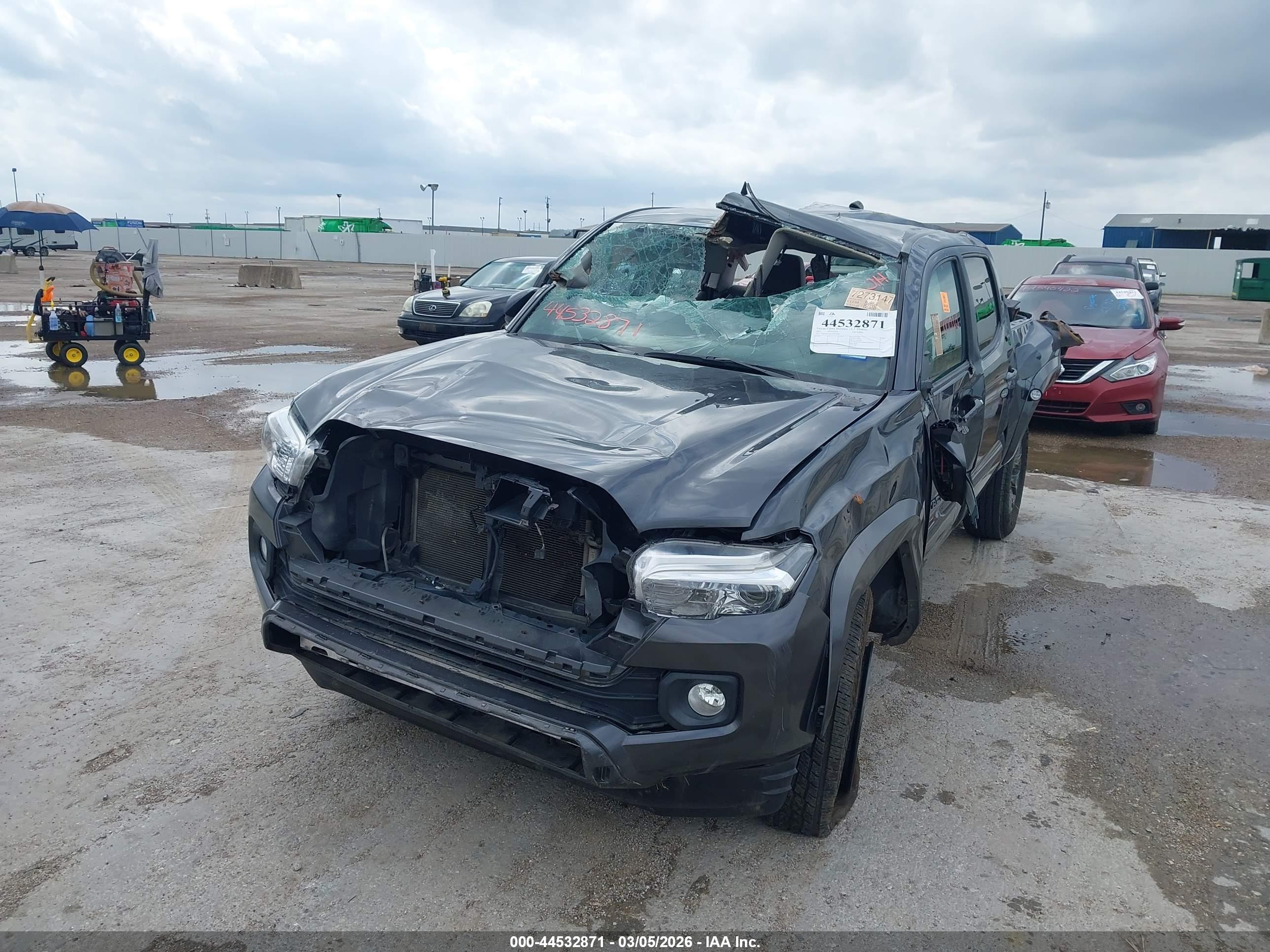 TOYOTA TACOMA image 6