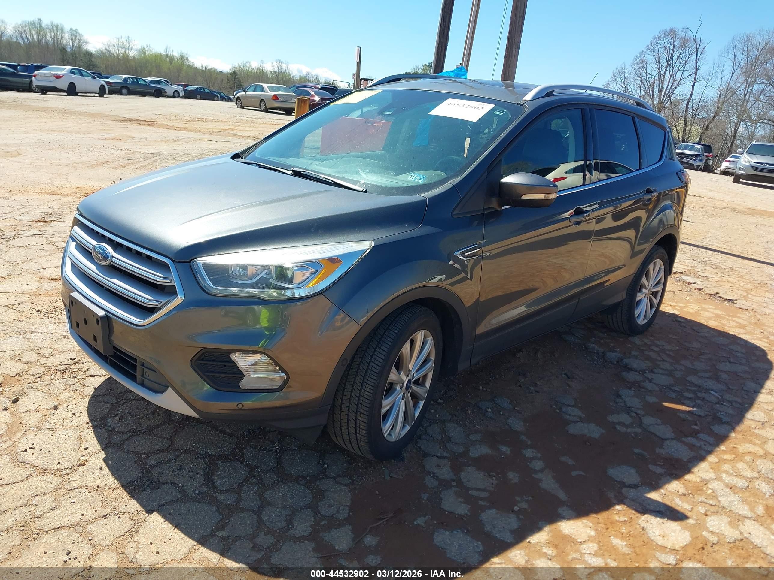 FORD ESCAPE image 2