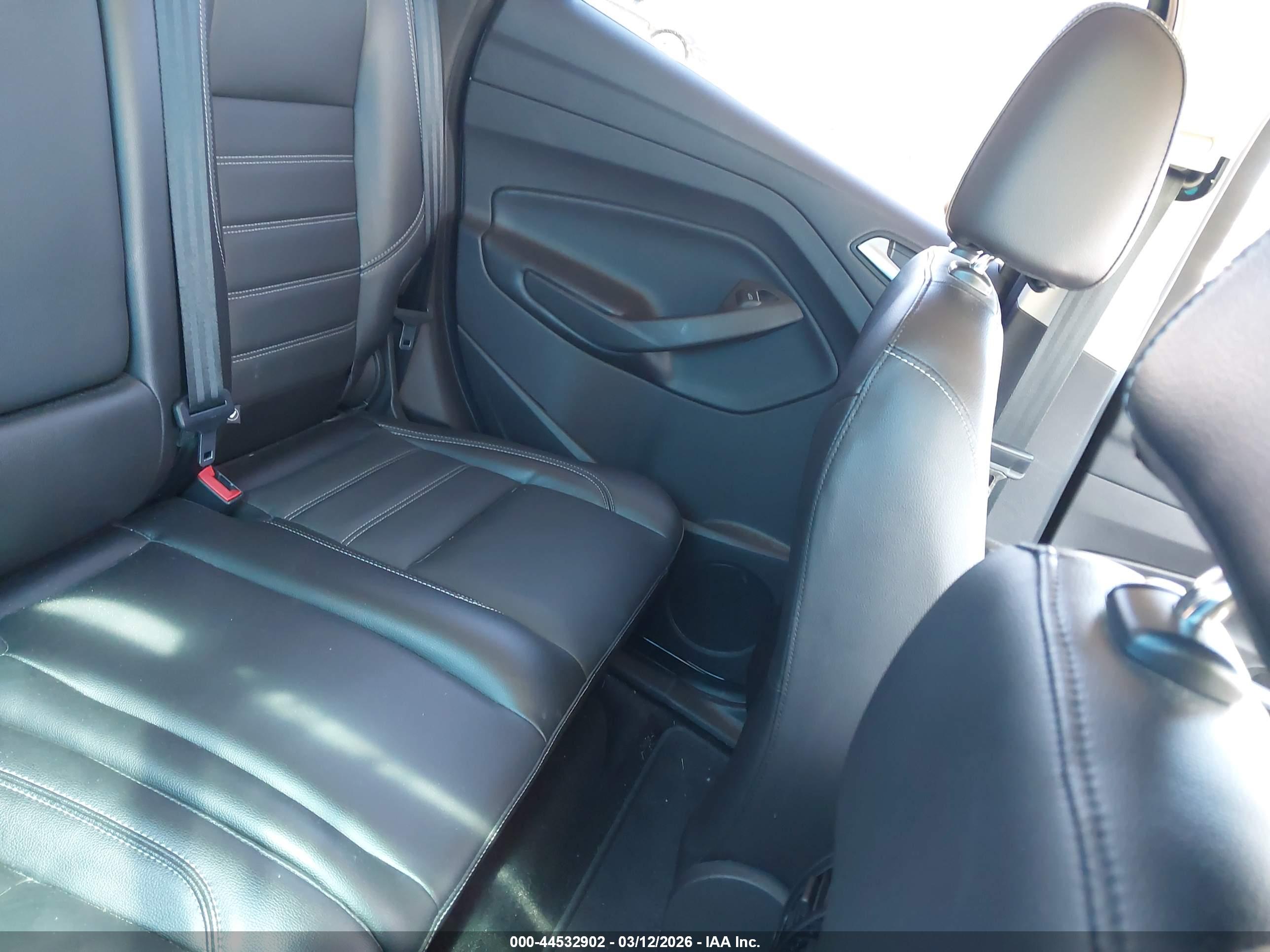 FORD ESCAPE image 8