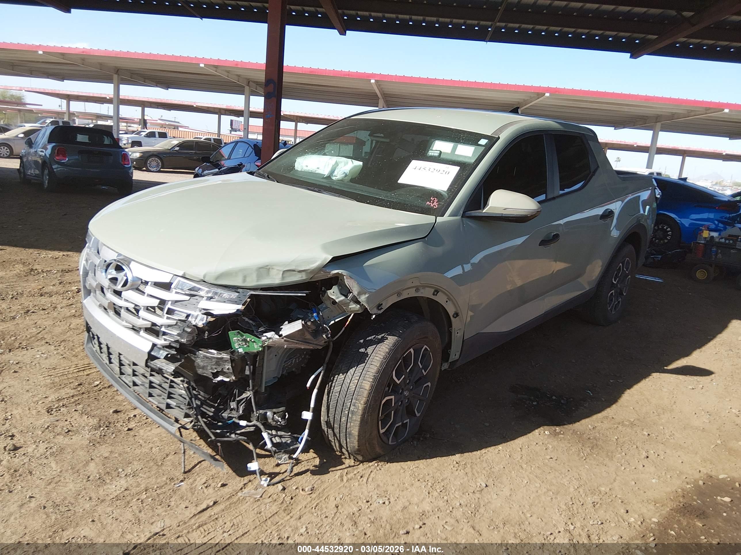 HYUNDAI SANTA image 6