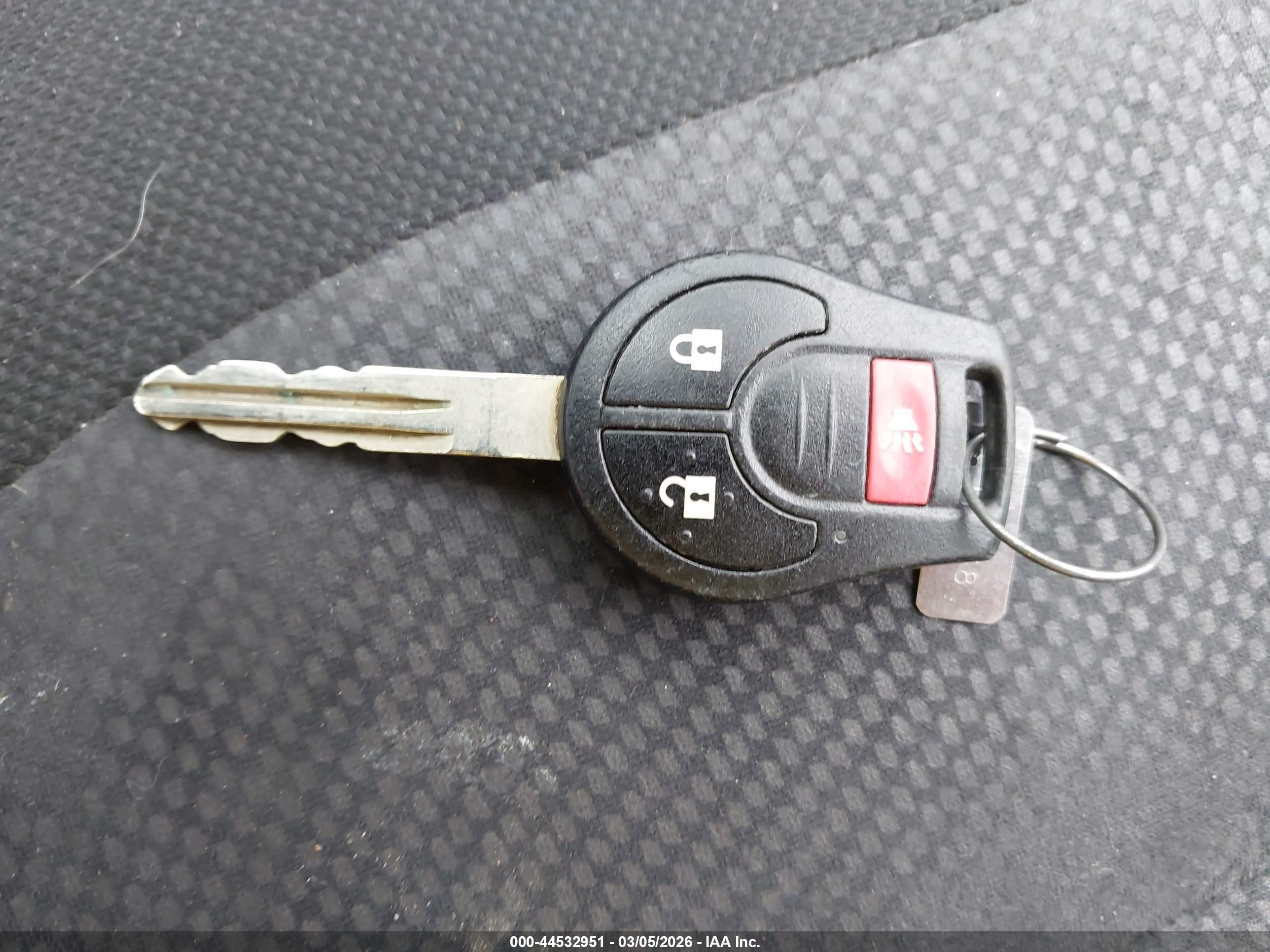 NISSAN ROGUE image 11
