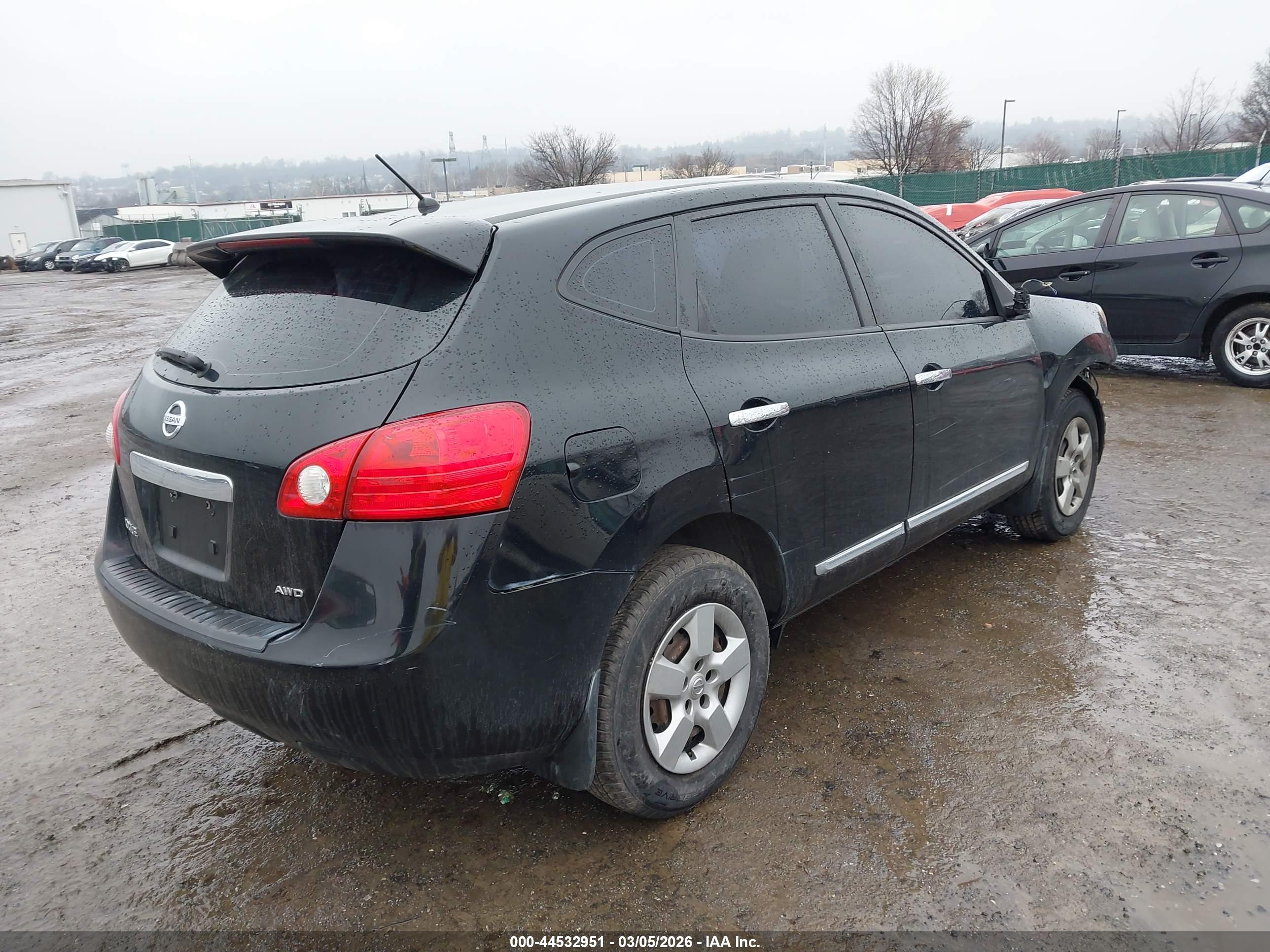 NISSAN ROGUE image 4