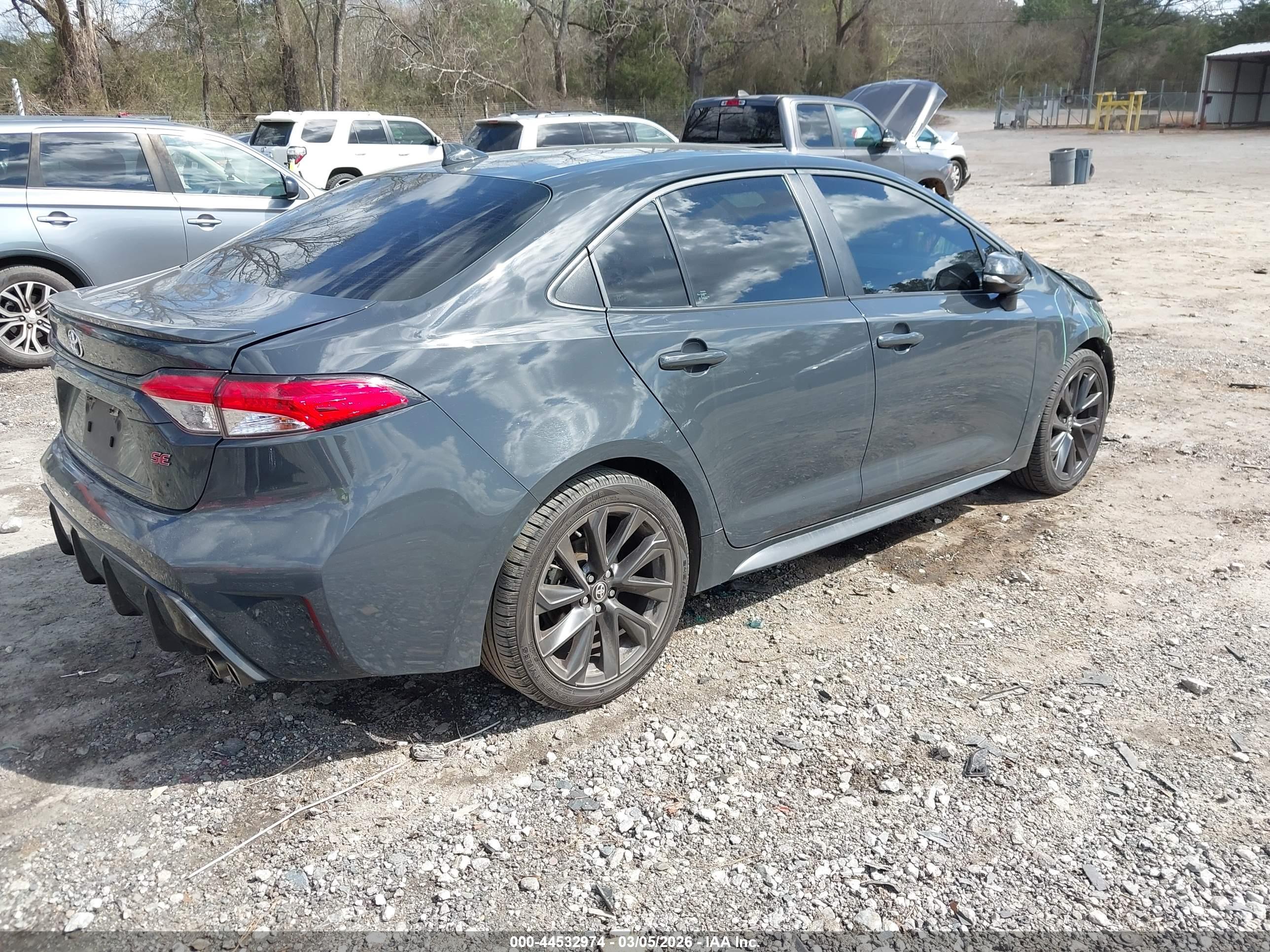 TOYOTA COROLLA image 4