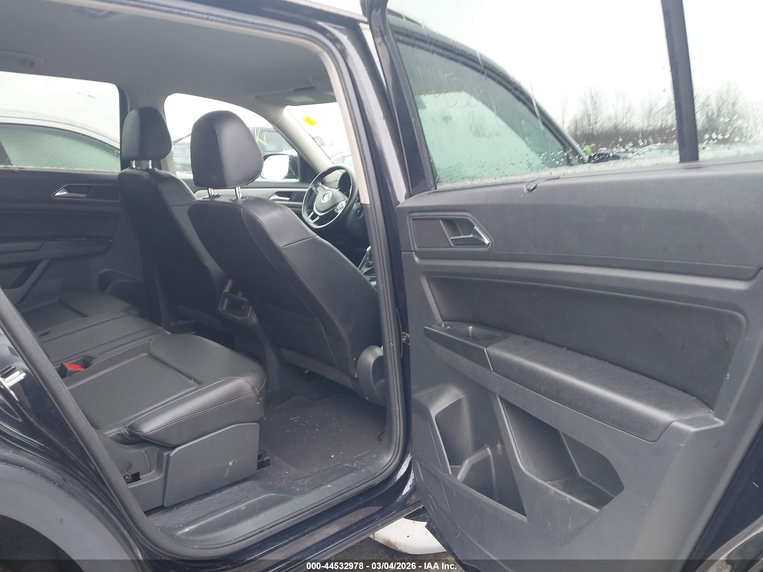 VOLKSWAGEN ATLAS image 8
