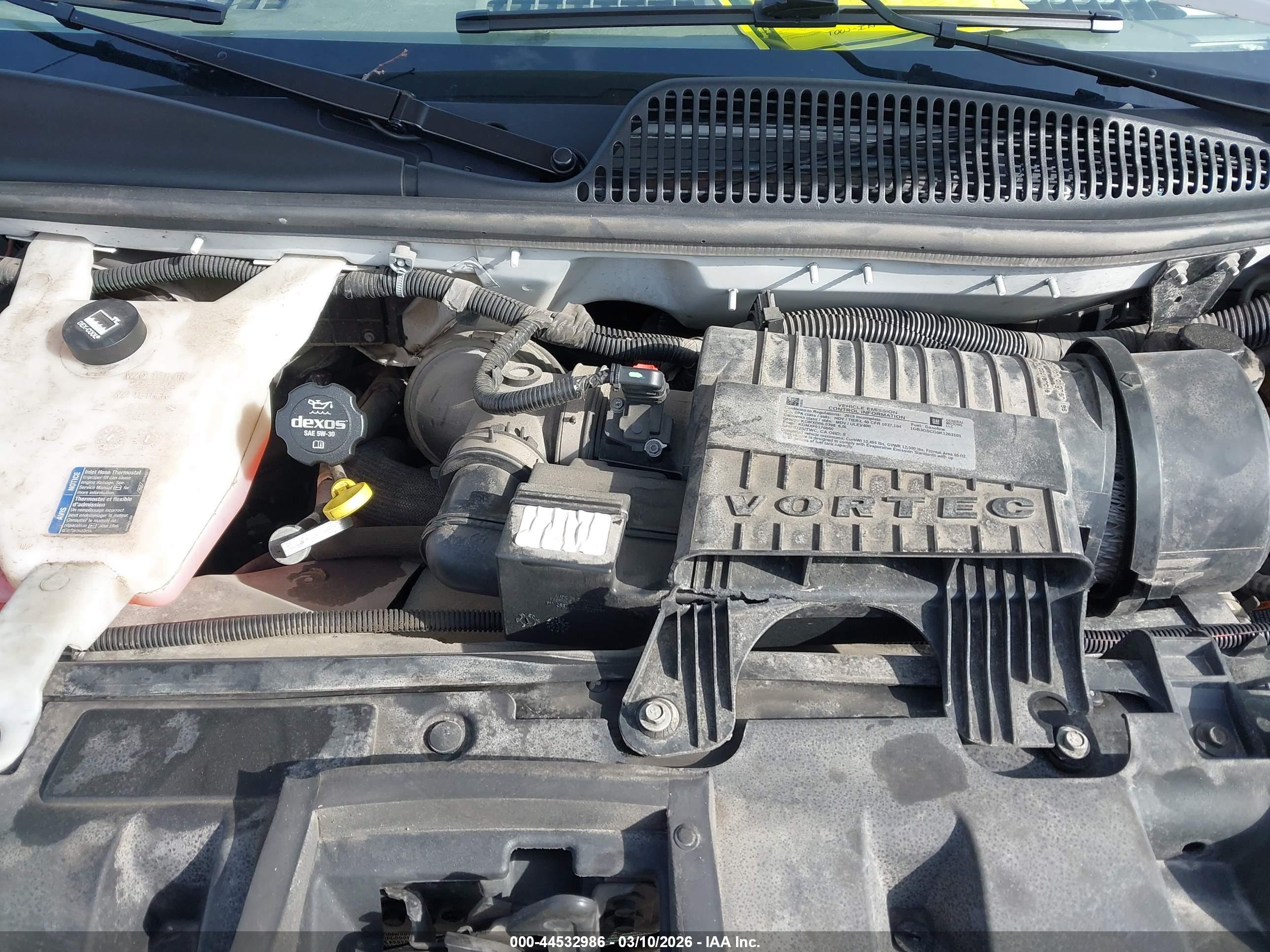 CHEVROLET EXPRESS image 10