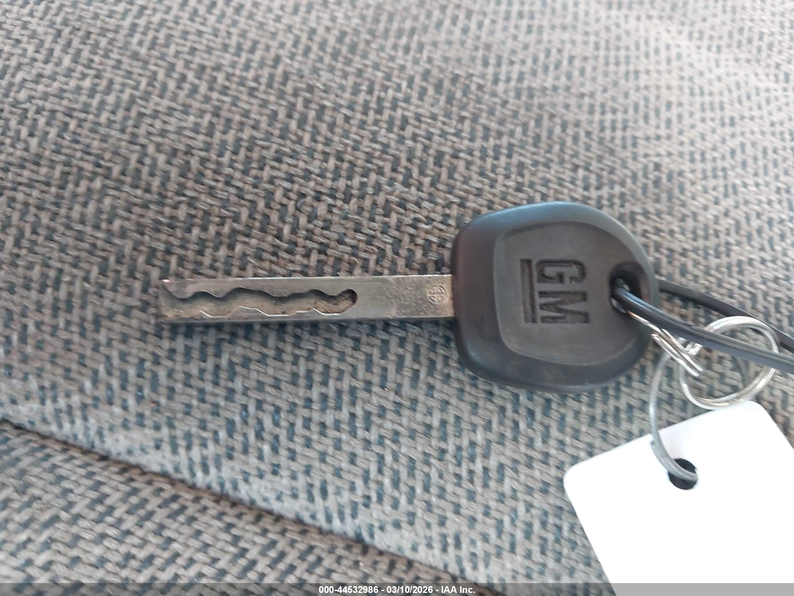 CHEVROLET EXPRESS image 11