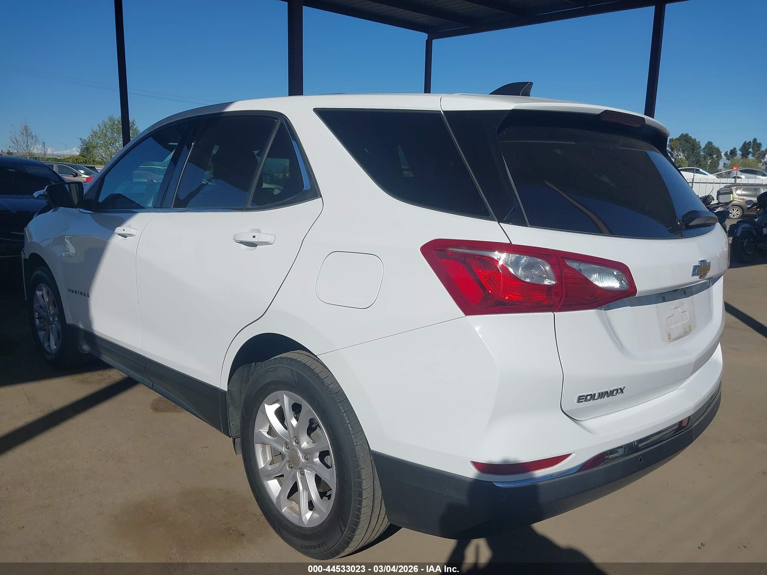 CHEVROLET EQUINOX image 3