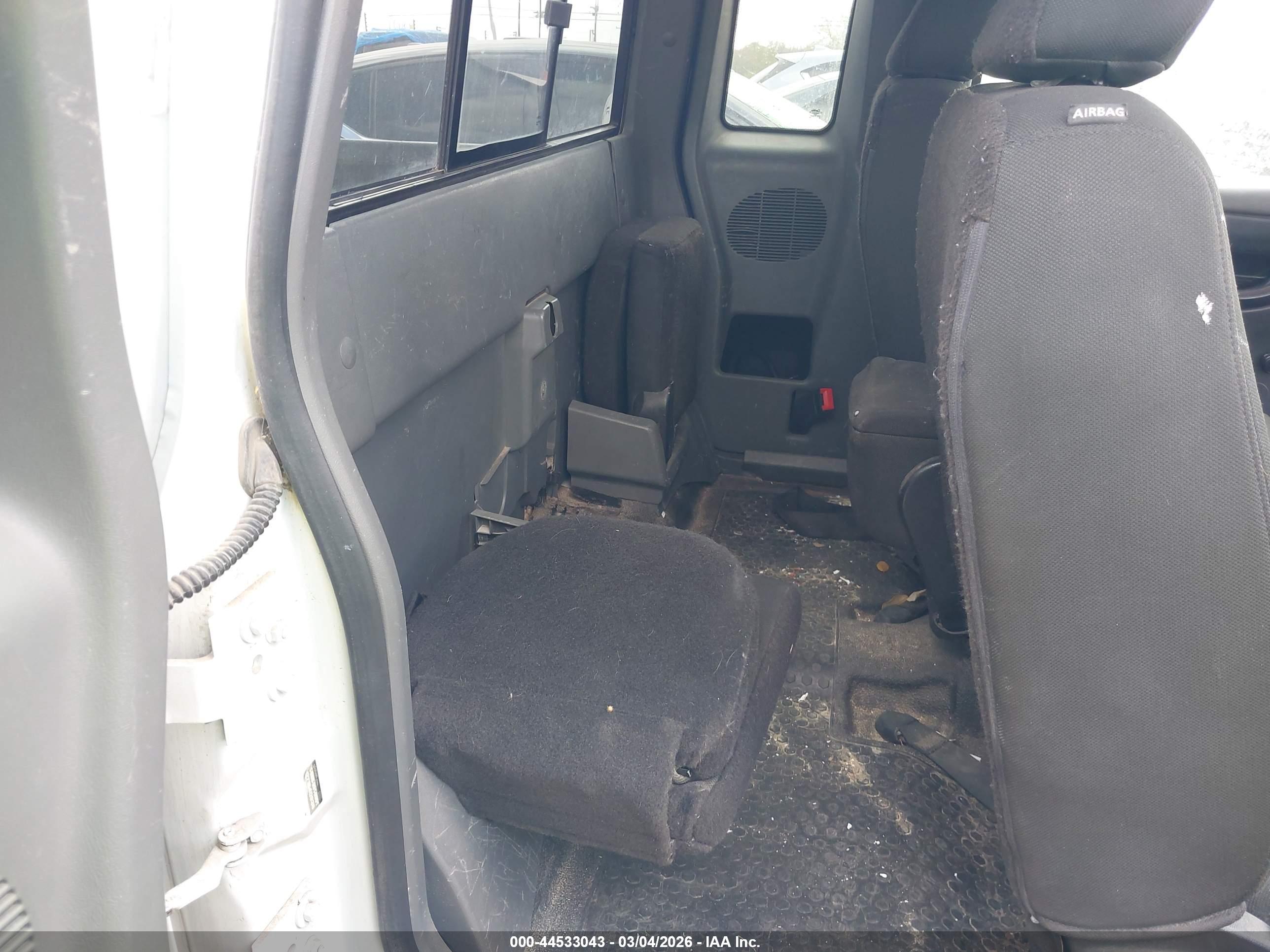 FORD RANGER image 8