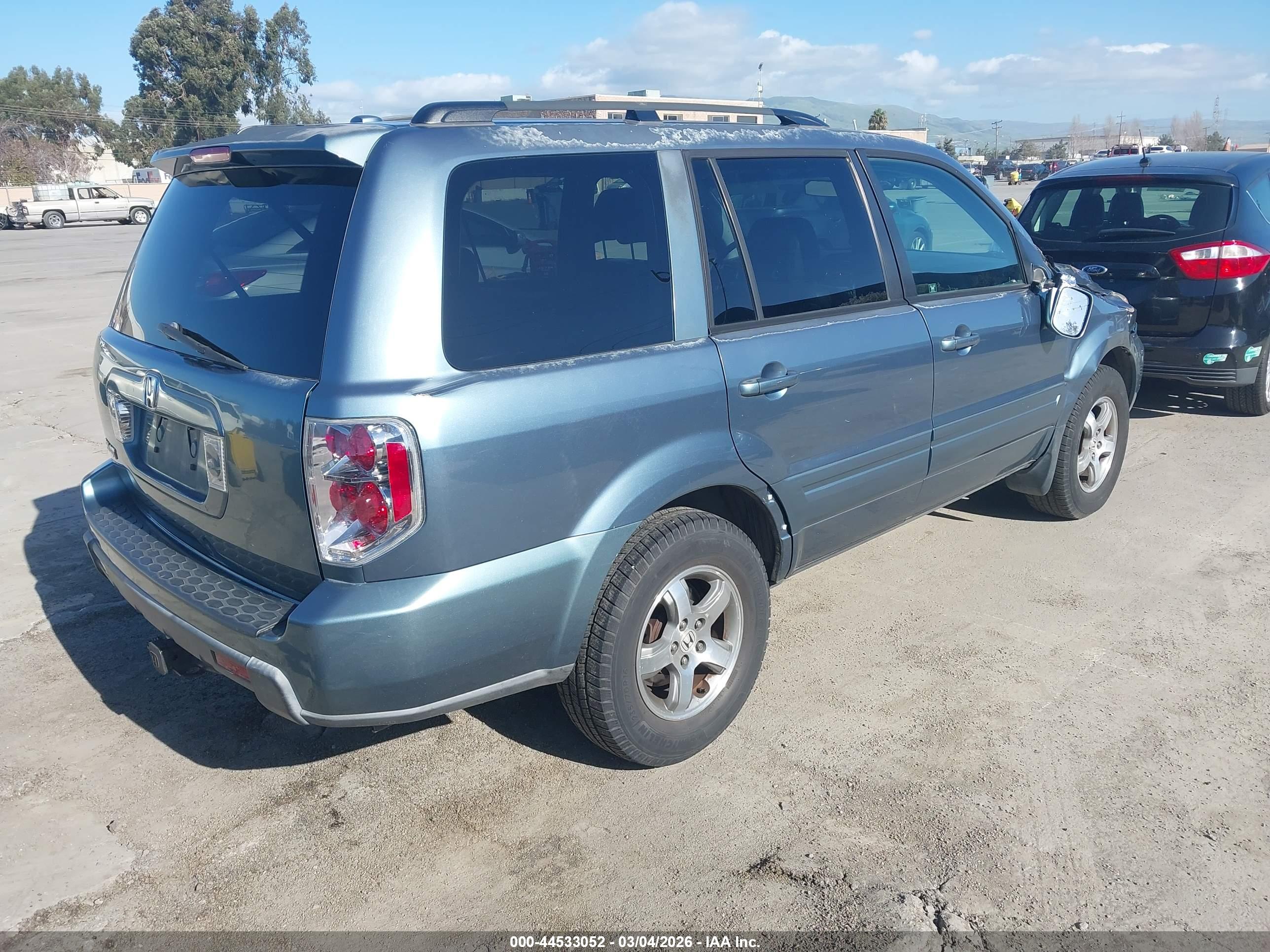 HONDA PILOT image 4