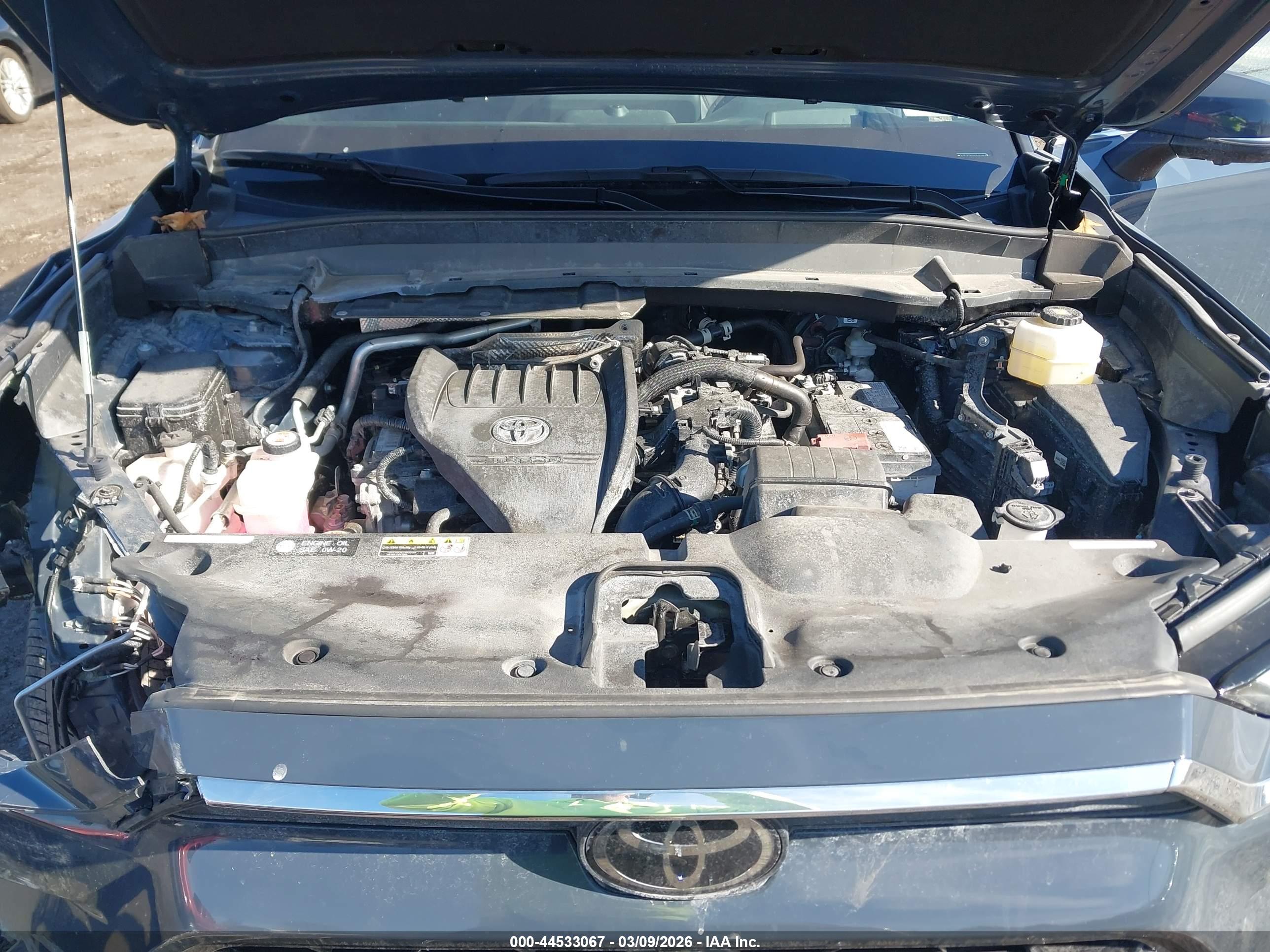 TOYOTA GRAND image 10