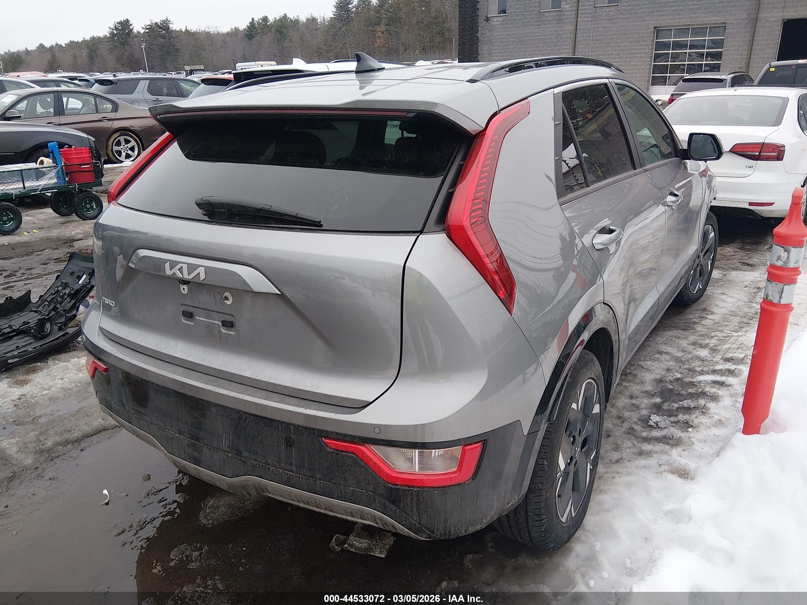 KIA NIRO image 4