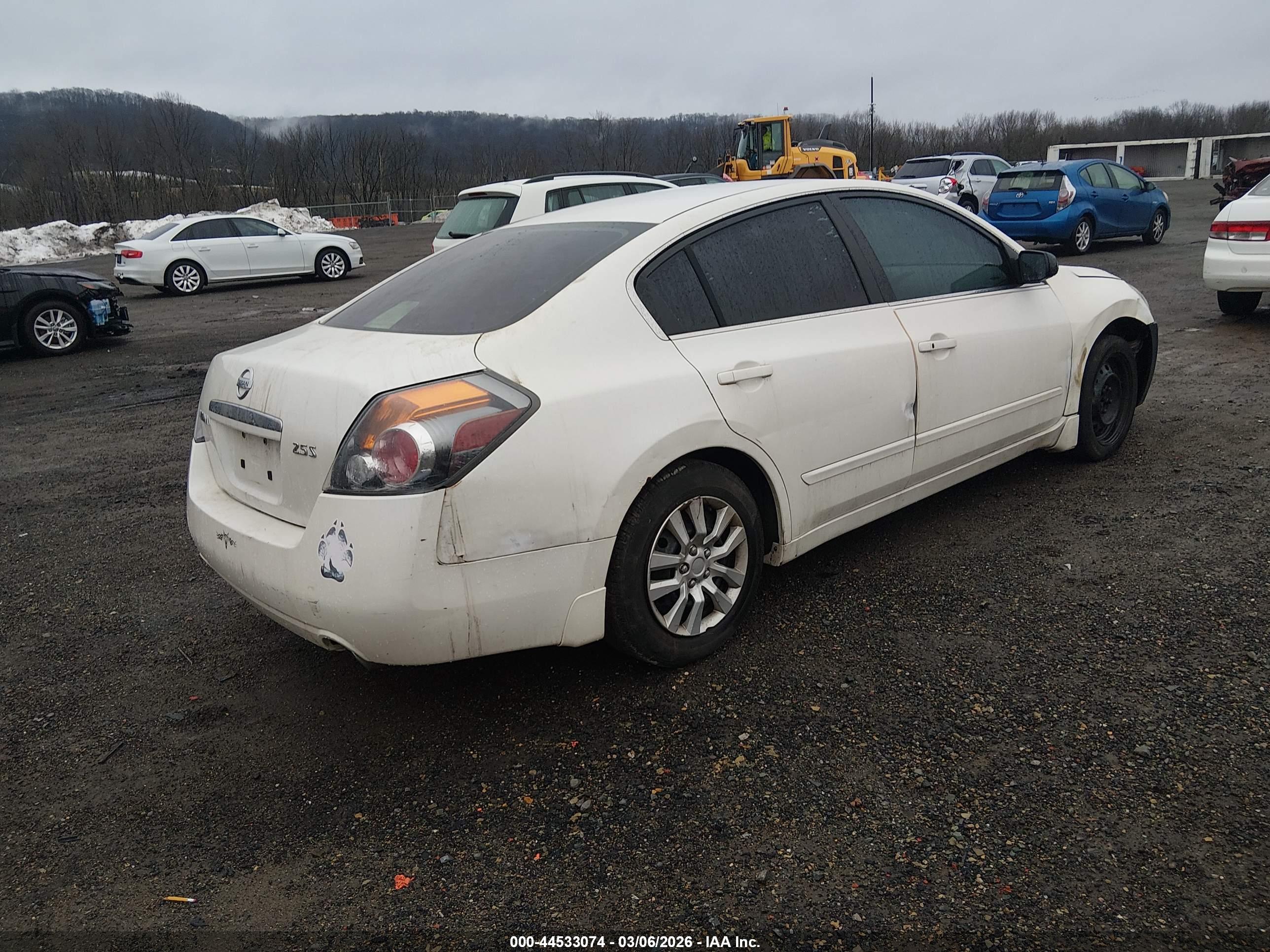 NISSAN ALTIMA image 4