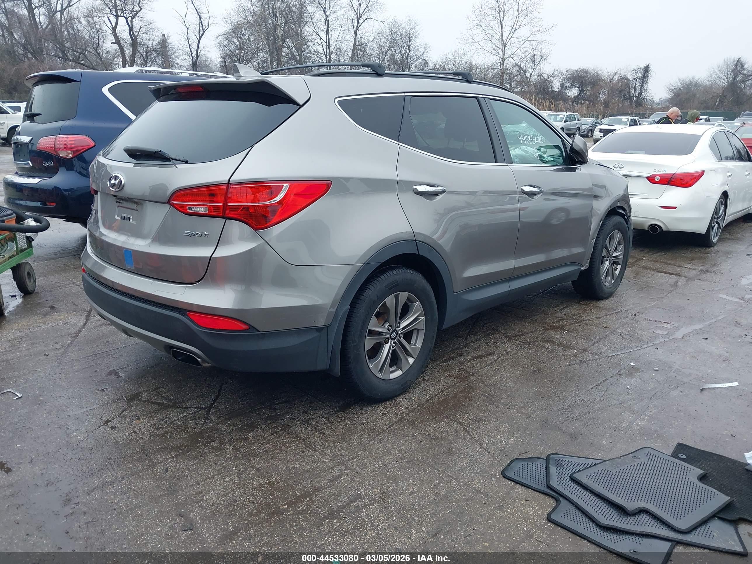 HYUNDAI SANTA image 4