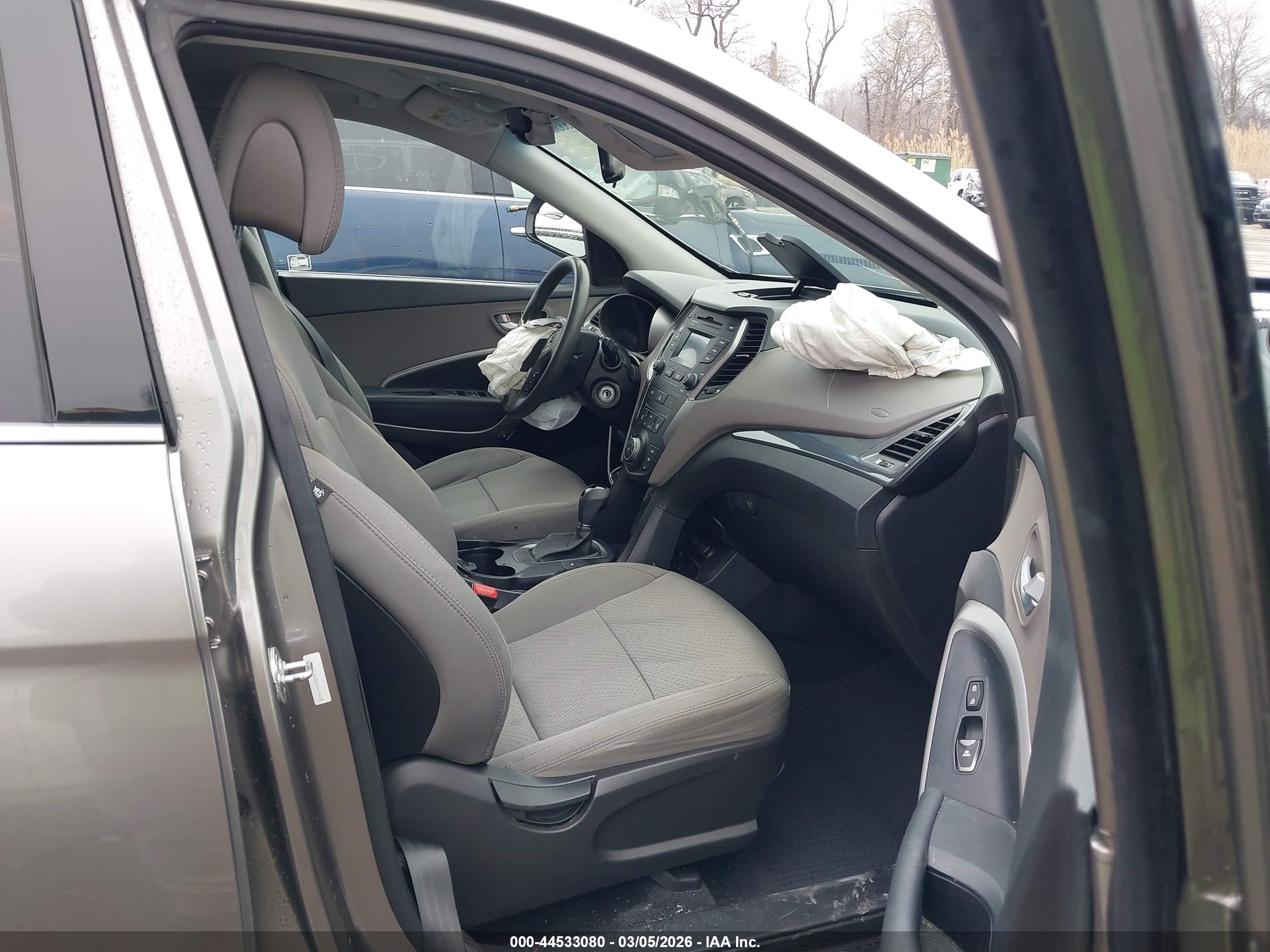 HYUNDAI SANTA image 5