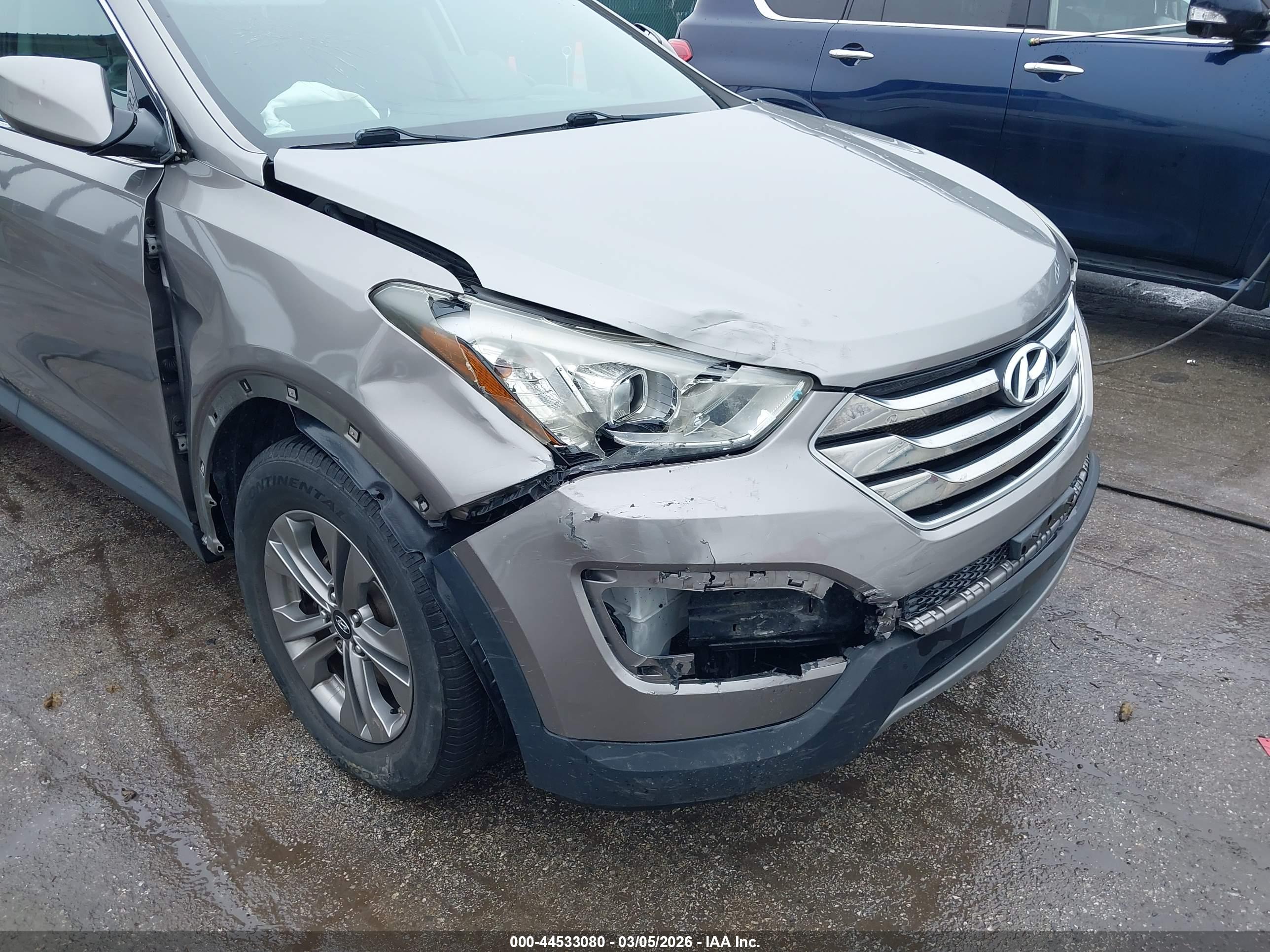 HYUNDAI SANTA image 6