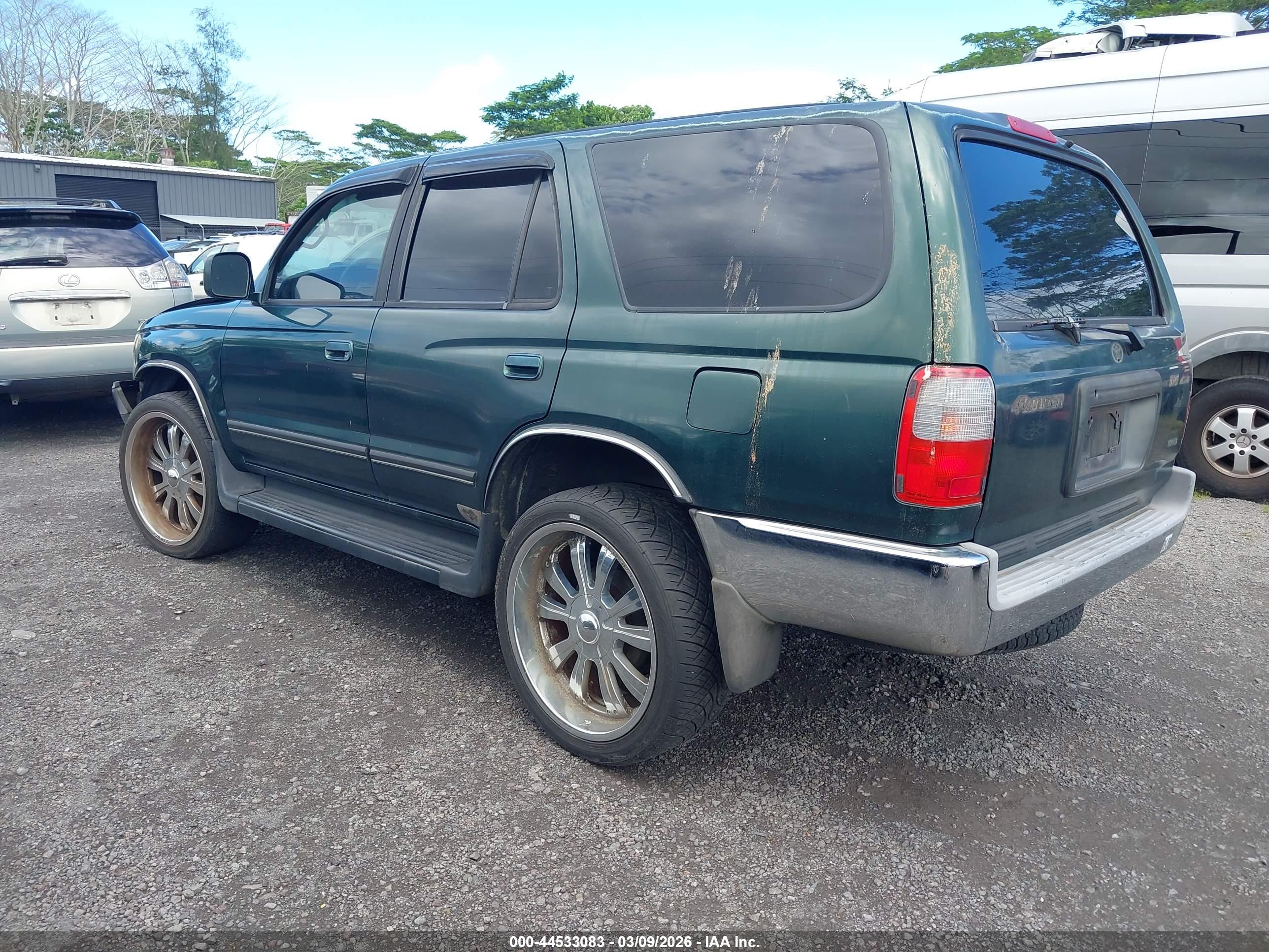 TOYOTA 4RUNNER image 3